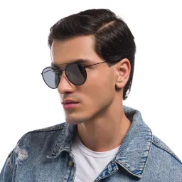 Shop Ray-Ban Pilot Classic Sunglasses in Black online.