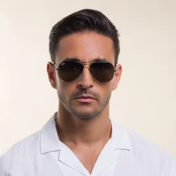 Shop Ray-Ban Unisex Pilot Sunglasses in Gunmetal online.