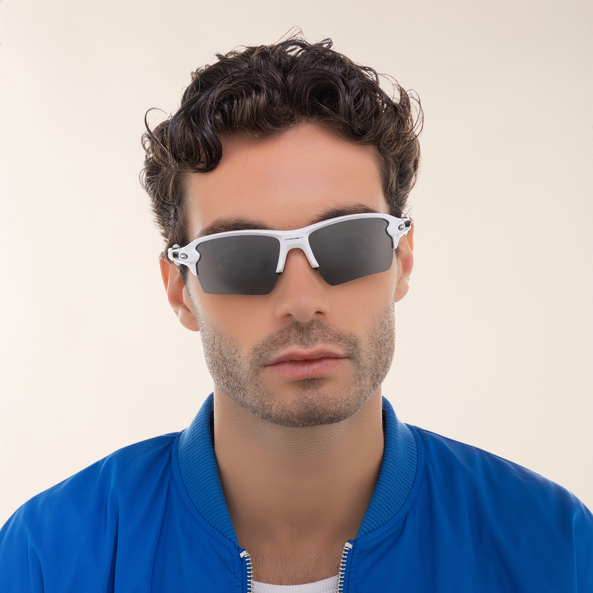 تسوق نظارات شمسية فلاك 2.0 إكس أل مستطيلة بإطار نصفي اوكلي بلون أسود لامع أونلاين.