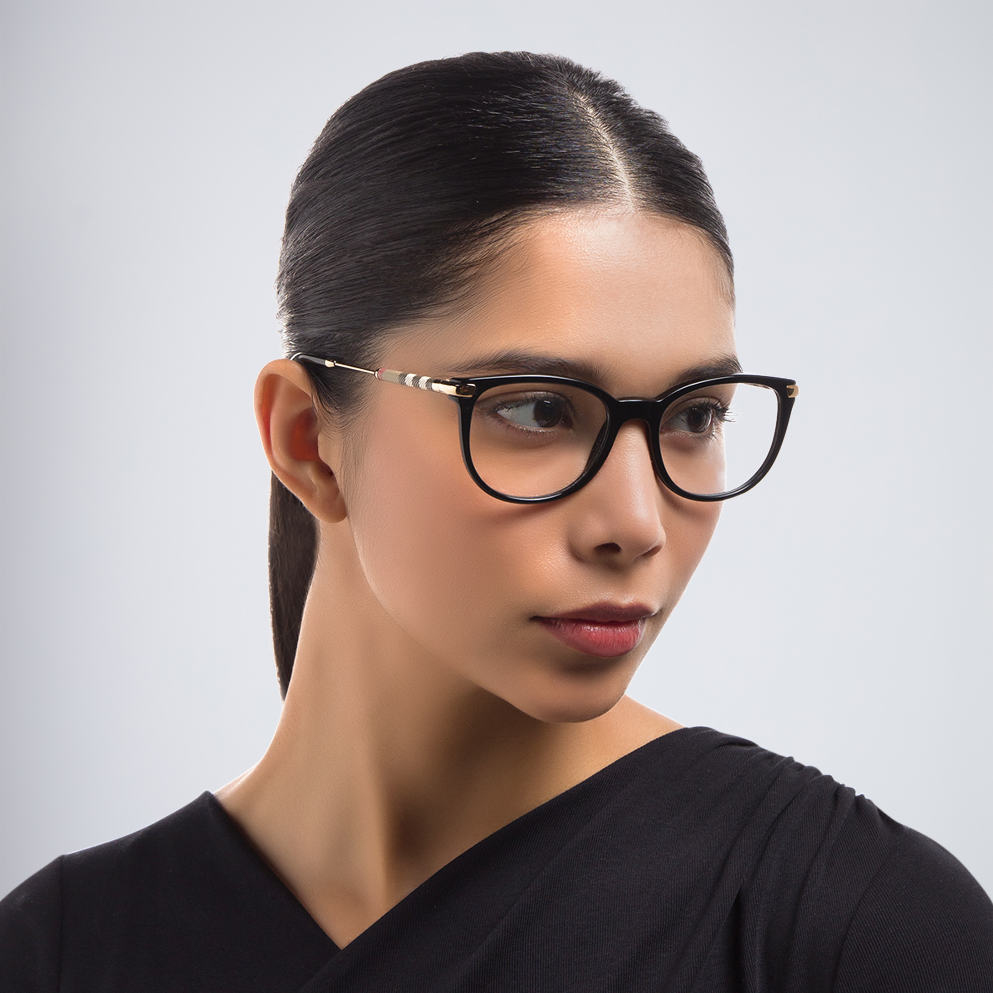 BURBERRY Square Eyeglasses in Black – Product Photo 6