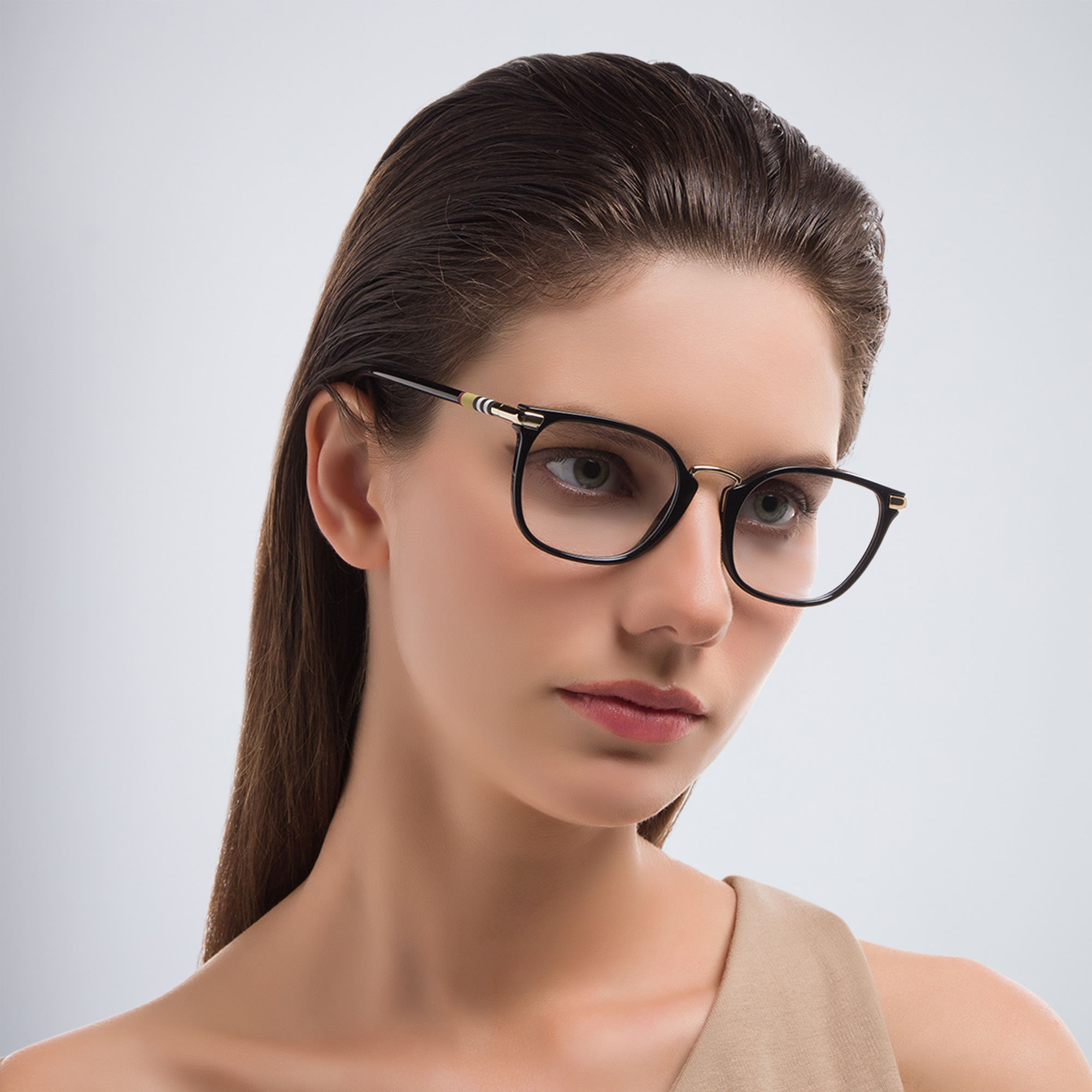 BURBERRY Square Eyeglasses in Matte Black – Product Photo 6