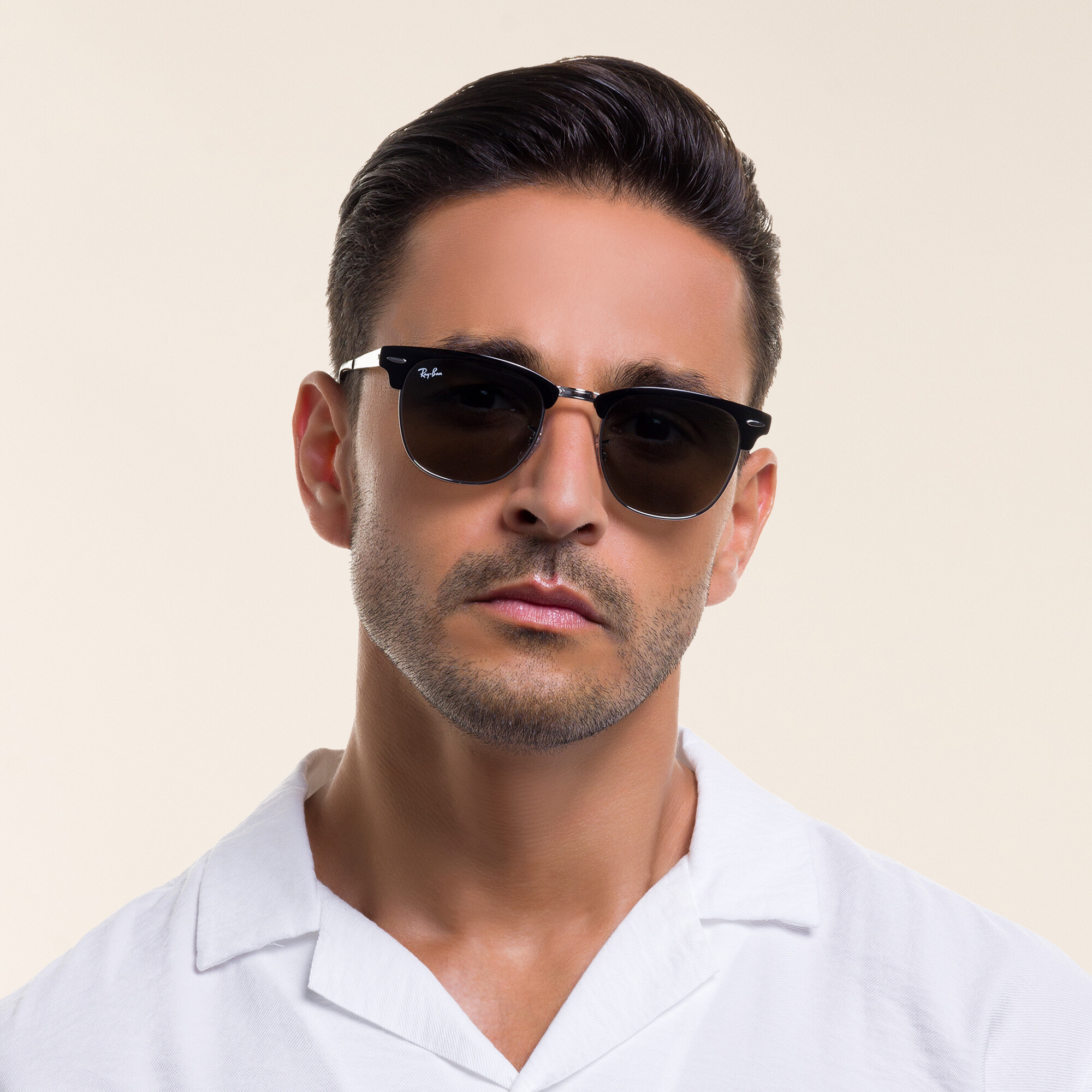 Shop Ray-Ban Clubmaster Metal Unisex Square Sunglasses in Black online.