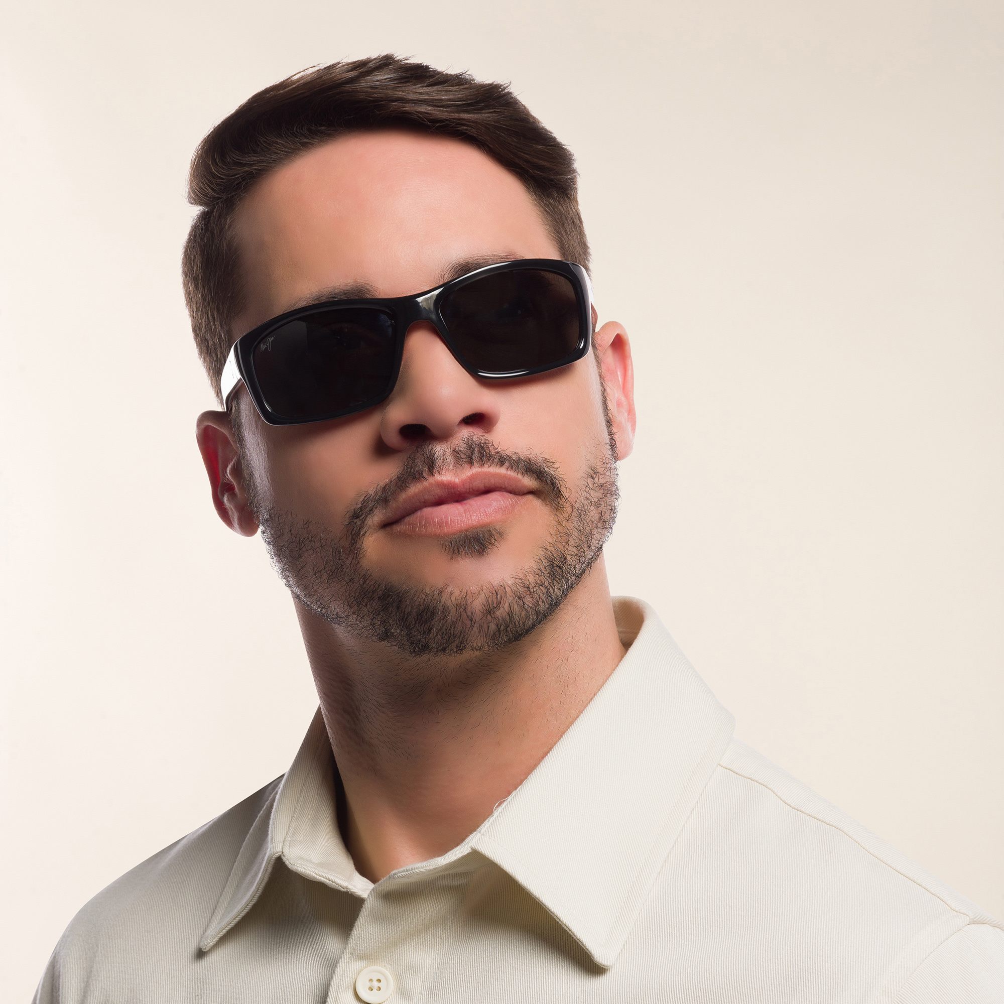 Maui Jim Kanaio Coast 766 Unisex Wide Rectangle Sunglasses in Black – Product Photo 7