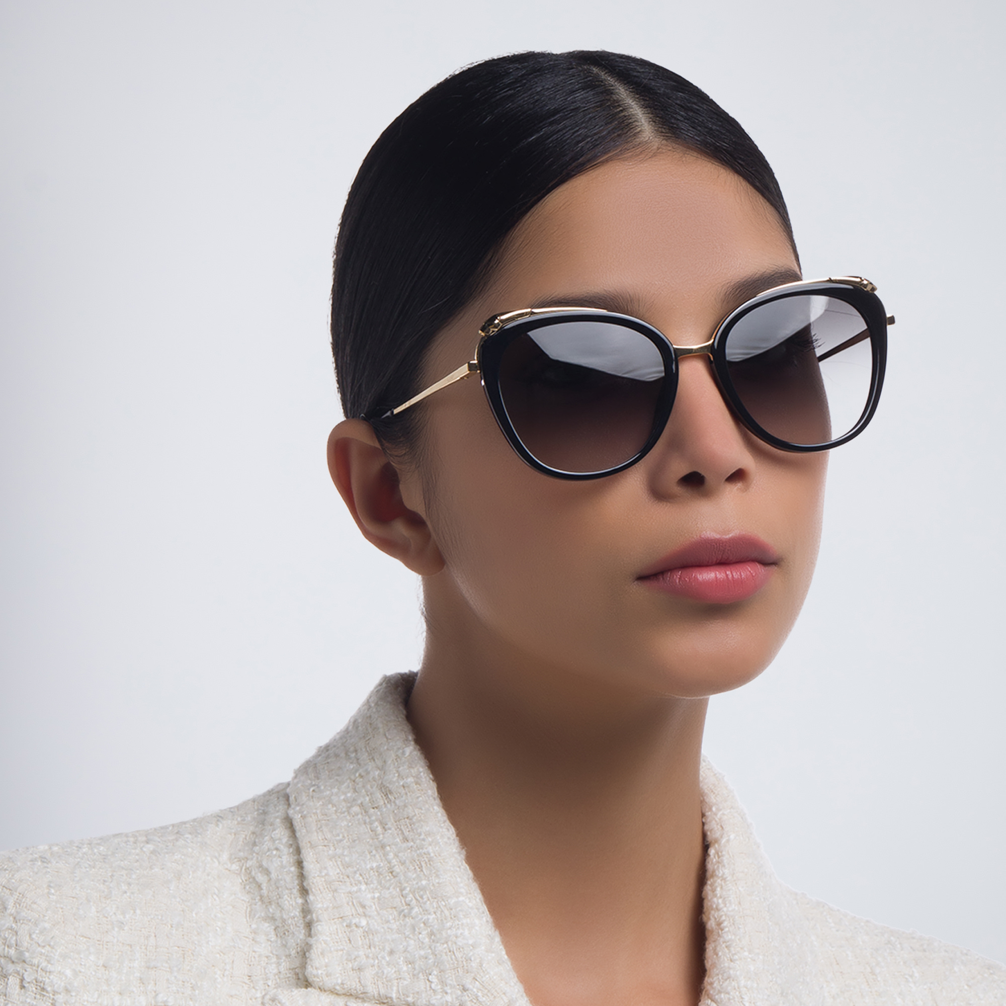 Cartier Panthère de Cartier Cat-Eye Sunglasses in Black – Product Photo 6