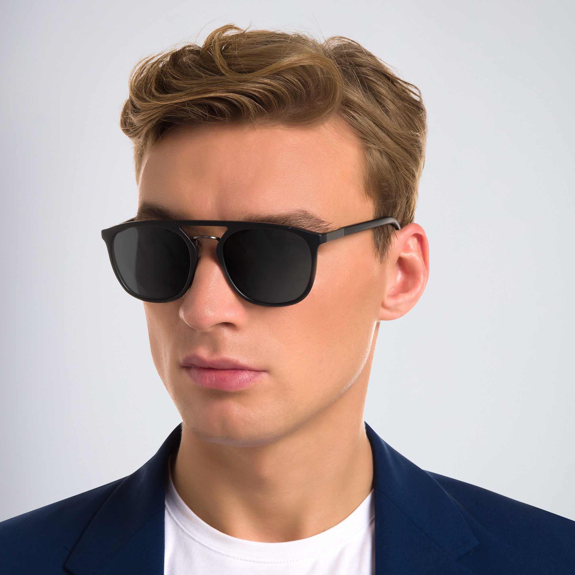 GIORGIO ARMANI Square Sunglasses in Black – Product Photo 5