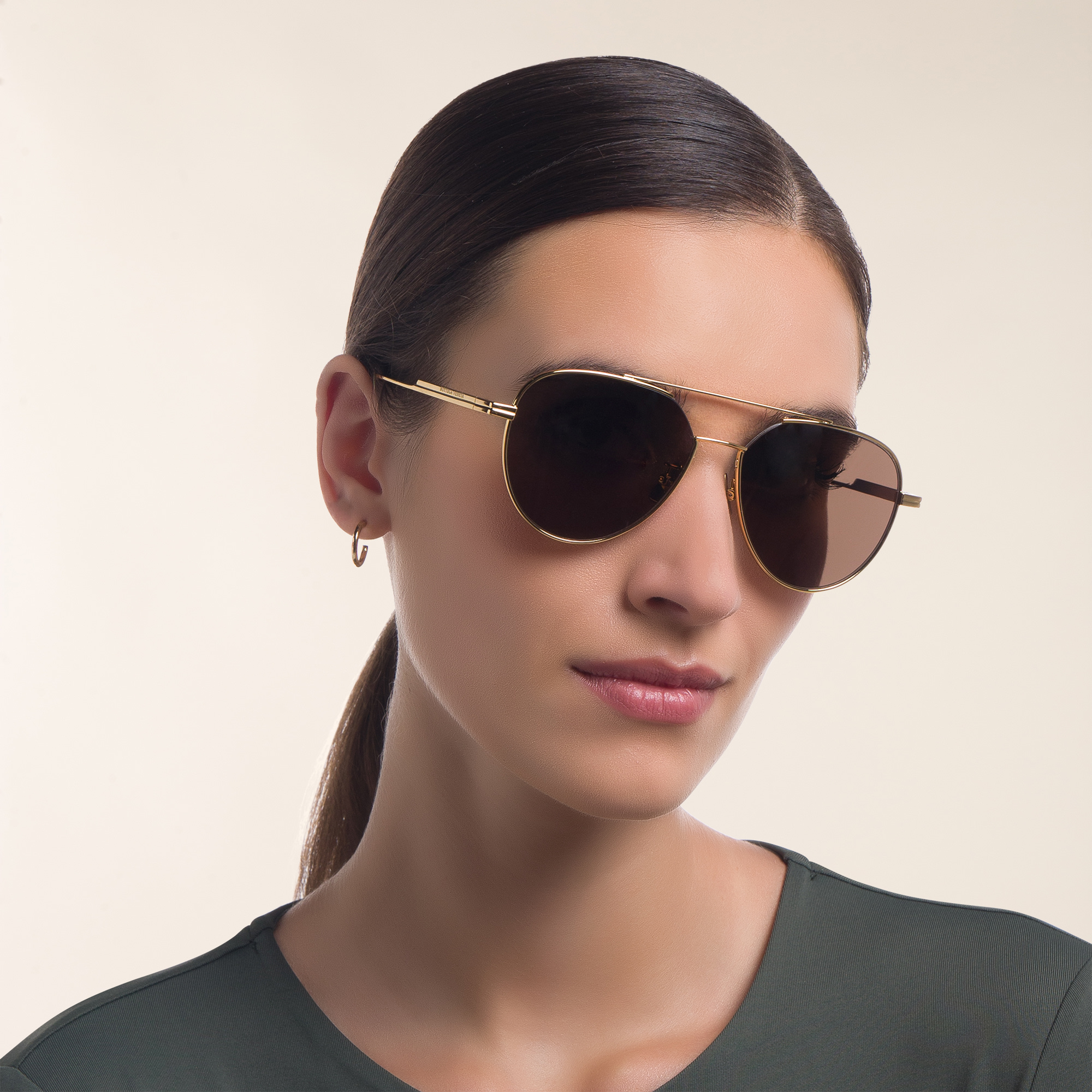Shop BOTTEGA VENETA Unisex Aviator Sunglasses in Gold online.