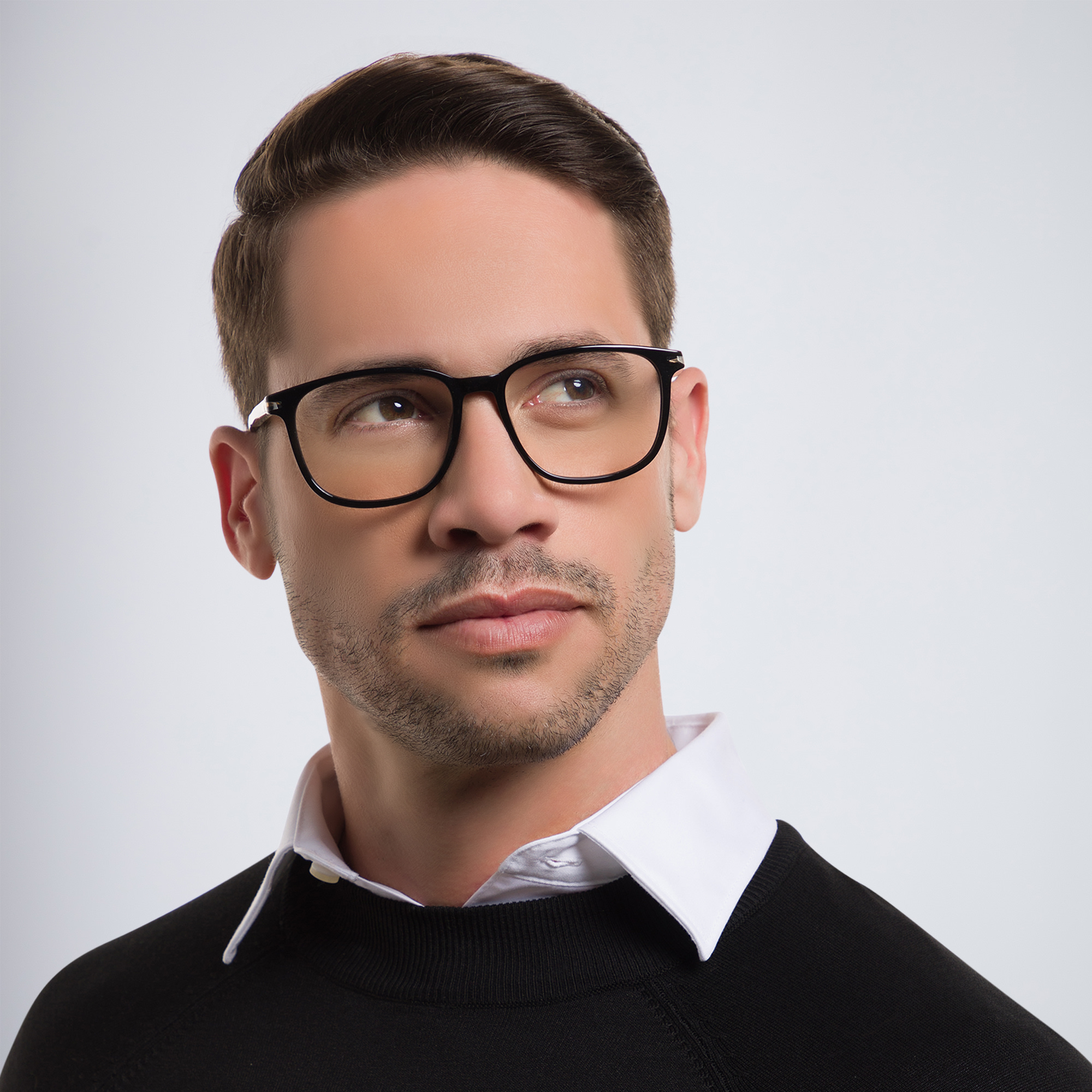 DAVID BECKHAM Square Eyeglasses in Black – Product Photo 5