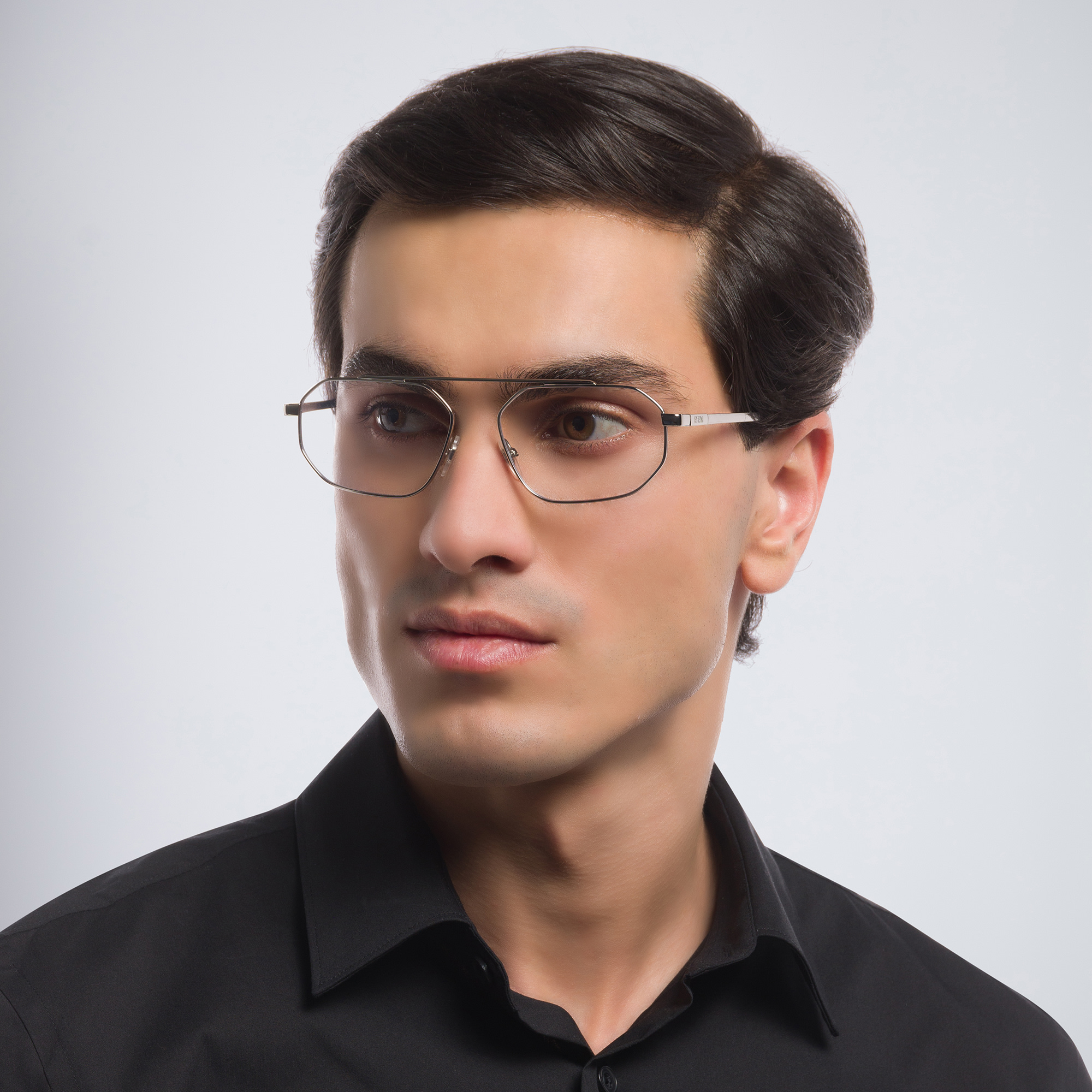 نظارة طبية بتصميم غير منتظم من EYE'M بلون فضي - صورة المنتج 5