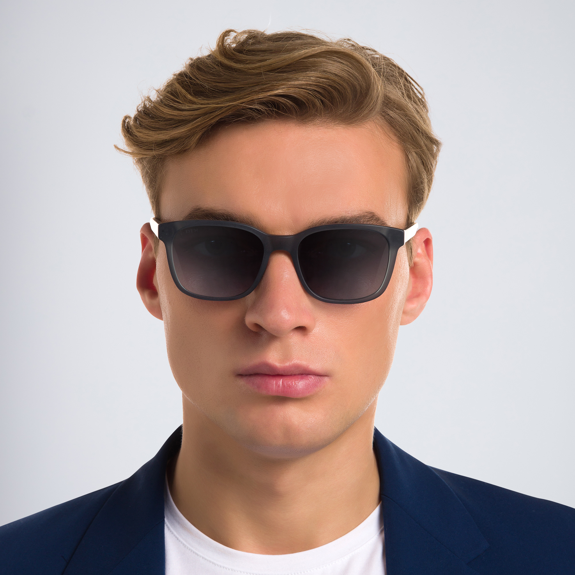 Shop EYE'M Square Sunglasses in Grey online.