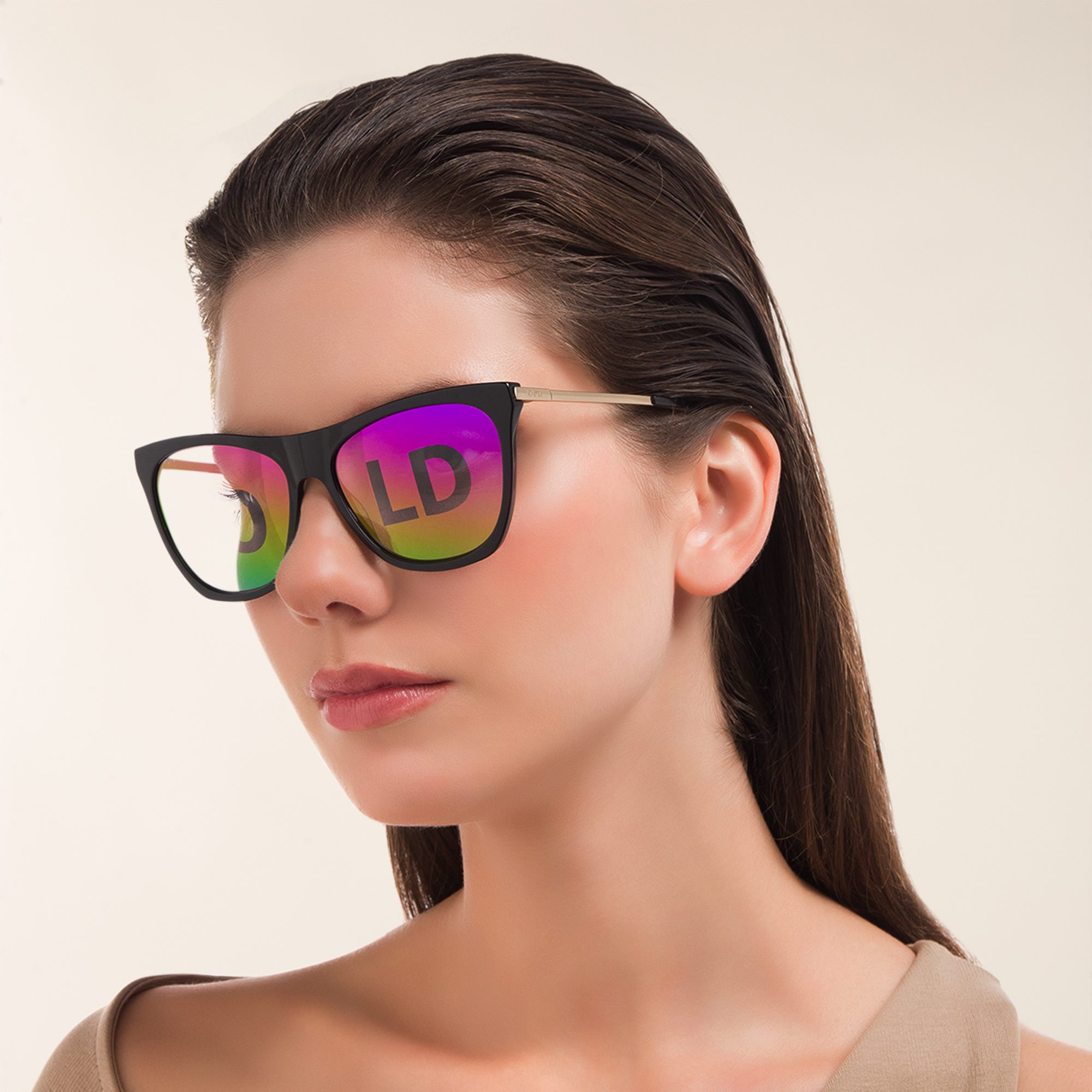 EYE'M Cat Eye Sunglasses in Black – Product Photo 6