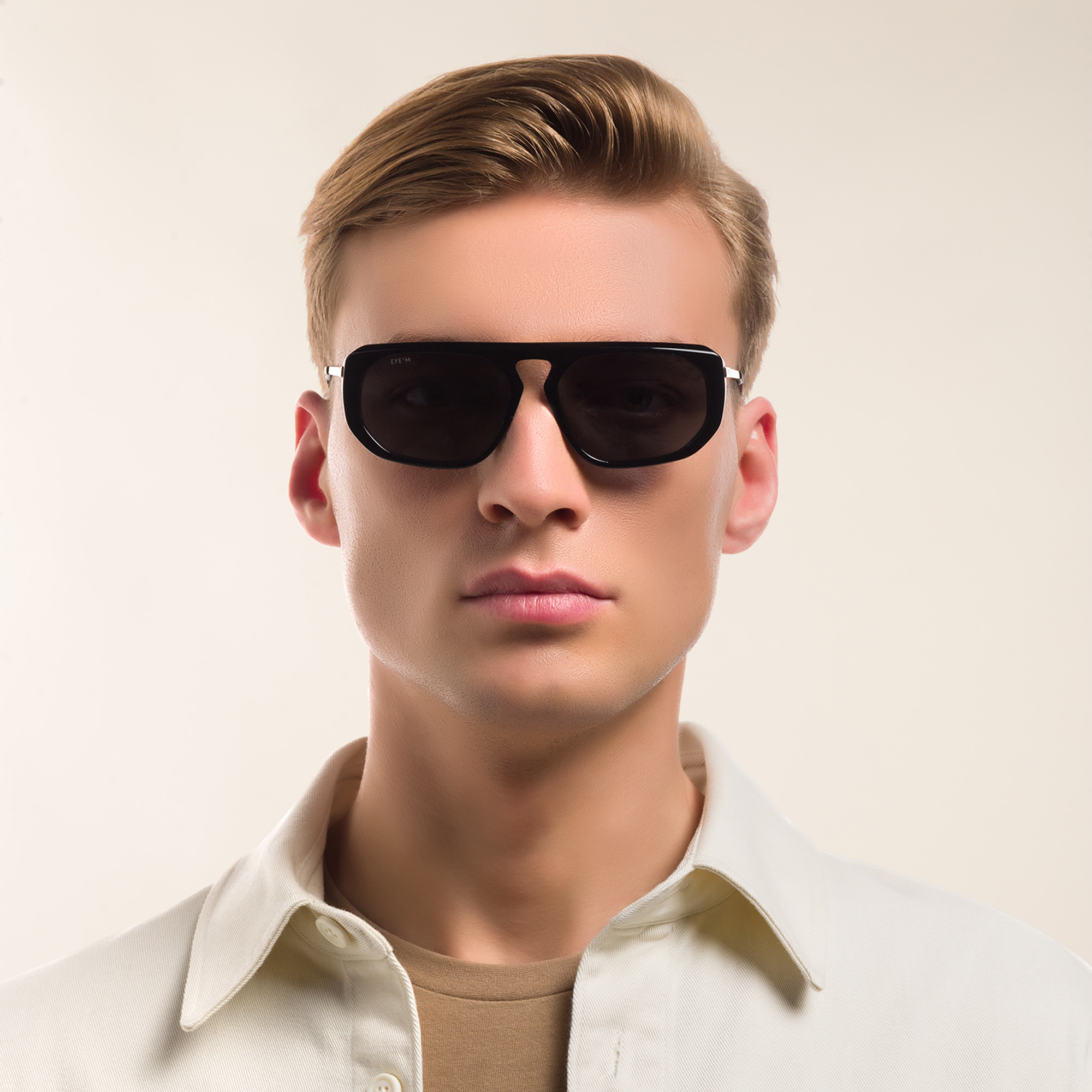 EYE'M Irregular Sunglasses in Black – Product Photo 5