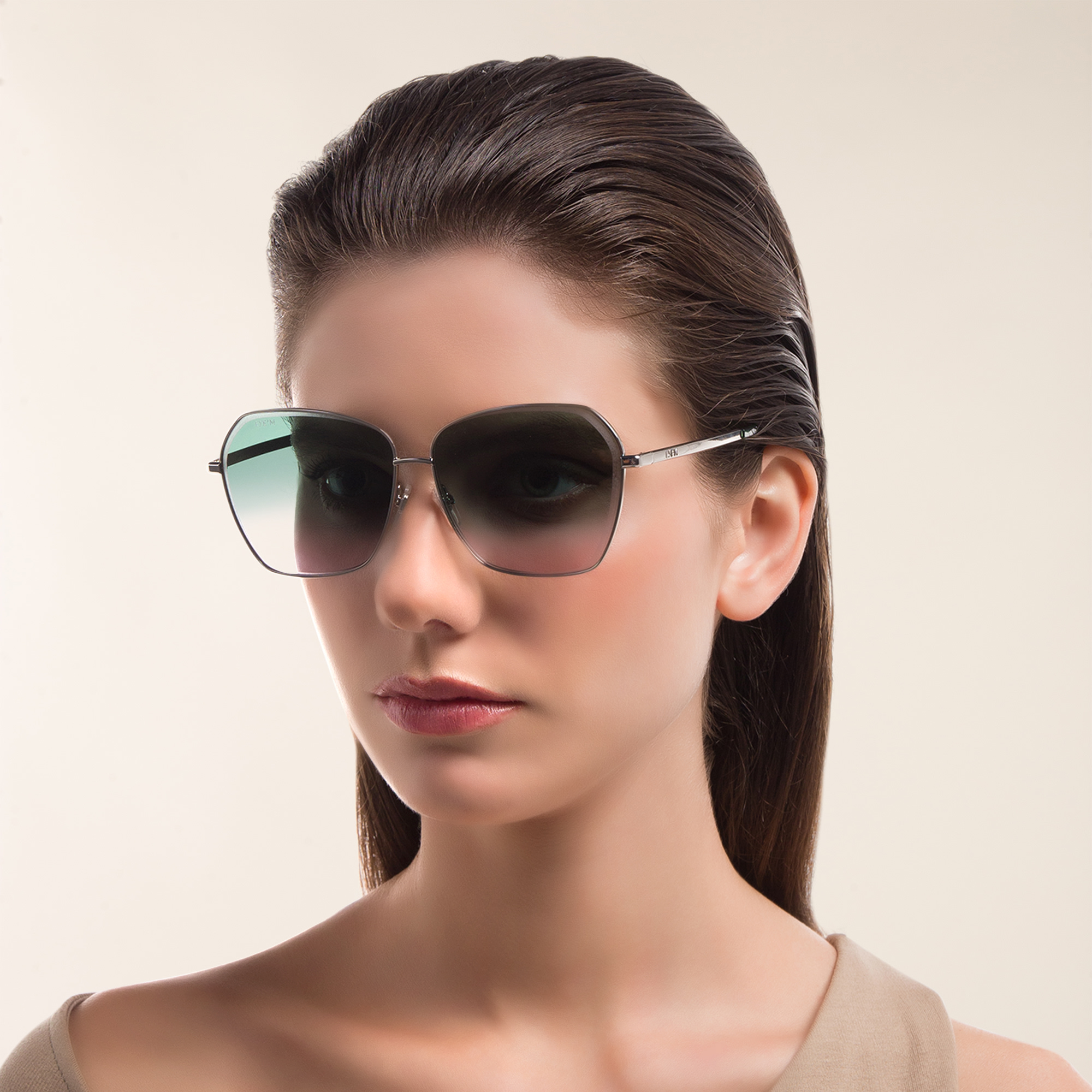 EYE'M Wide Cat Eye Sunglasses in Silver – Product Photo 6