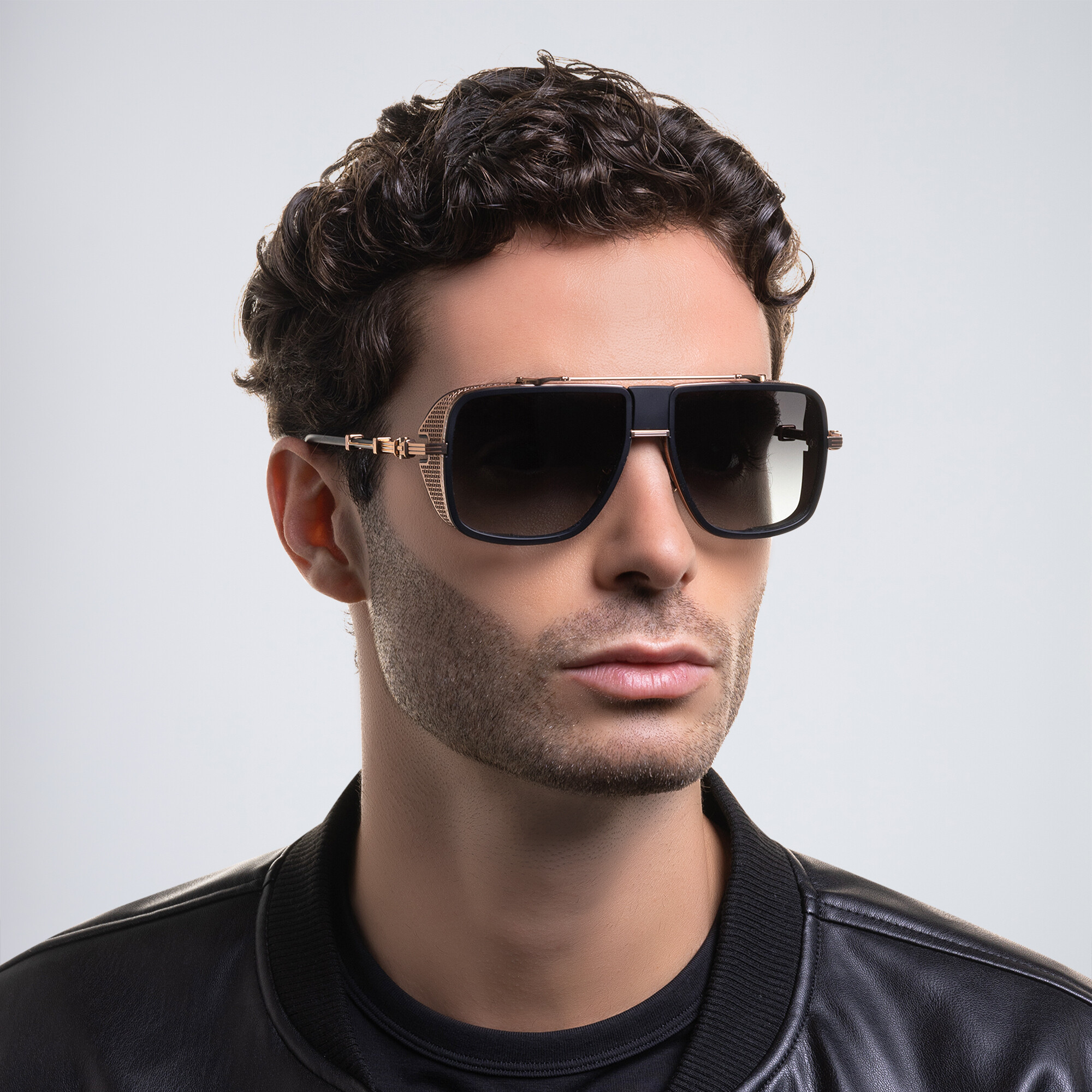 Shop BALMAIN O.R. Unisex Aviator Sunglasses in Black online.