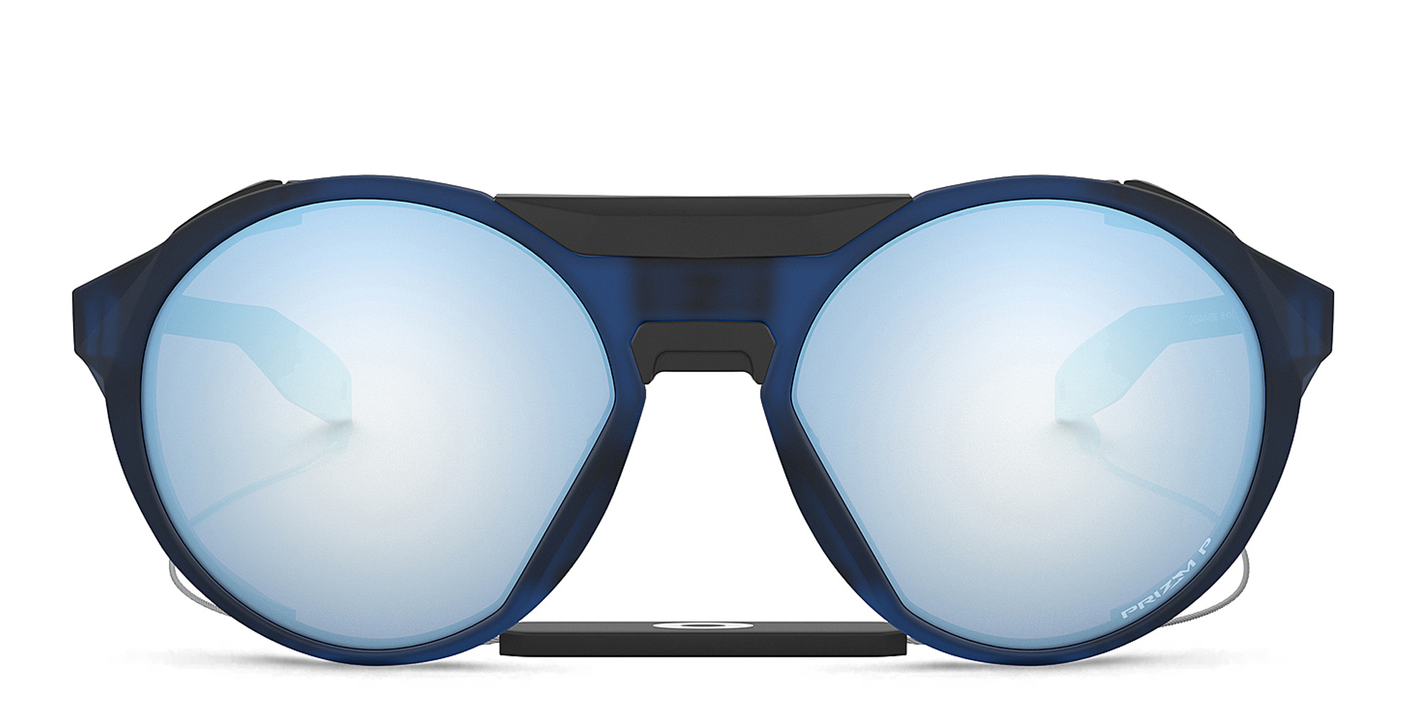 تسوق نظارات شمسية كليفدن دائرية اوكلي بلون أزرق شفاف مطفي أونلاين.