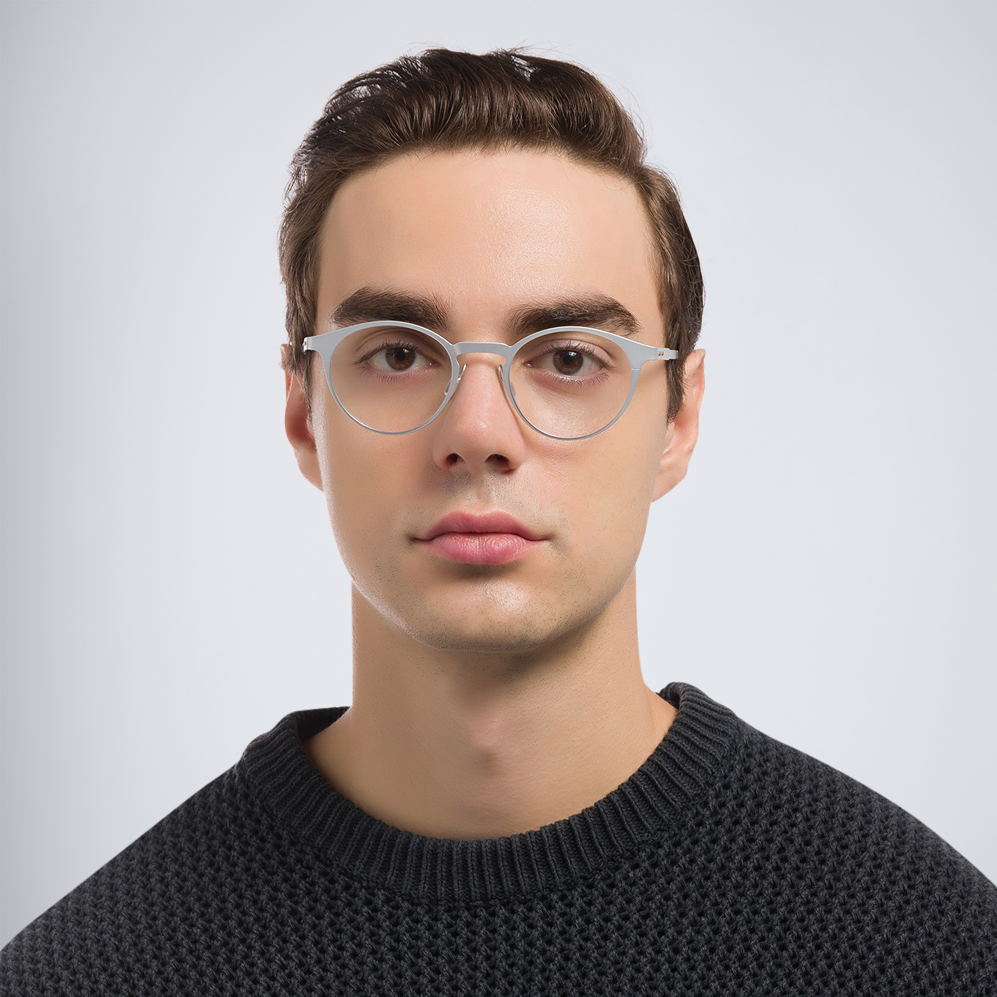 Shop EYE'M Round Eyeglasses in Silver online.