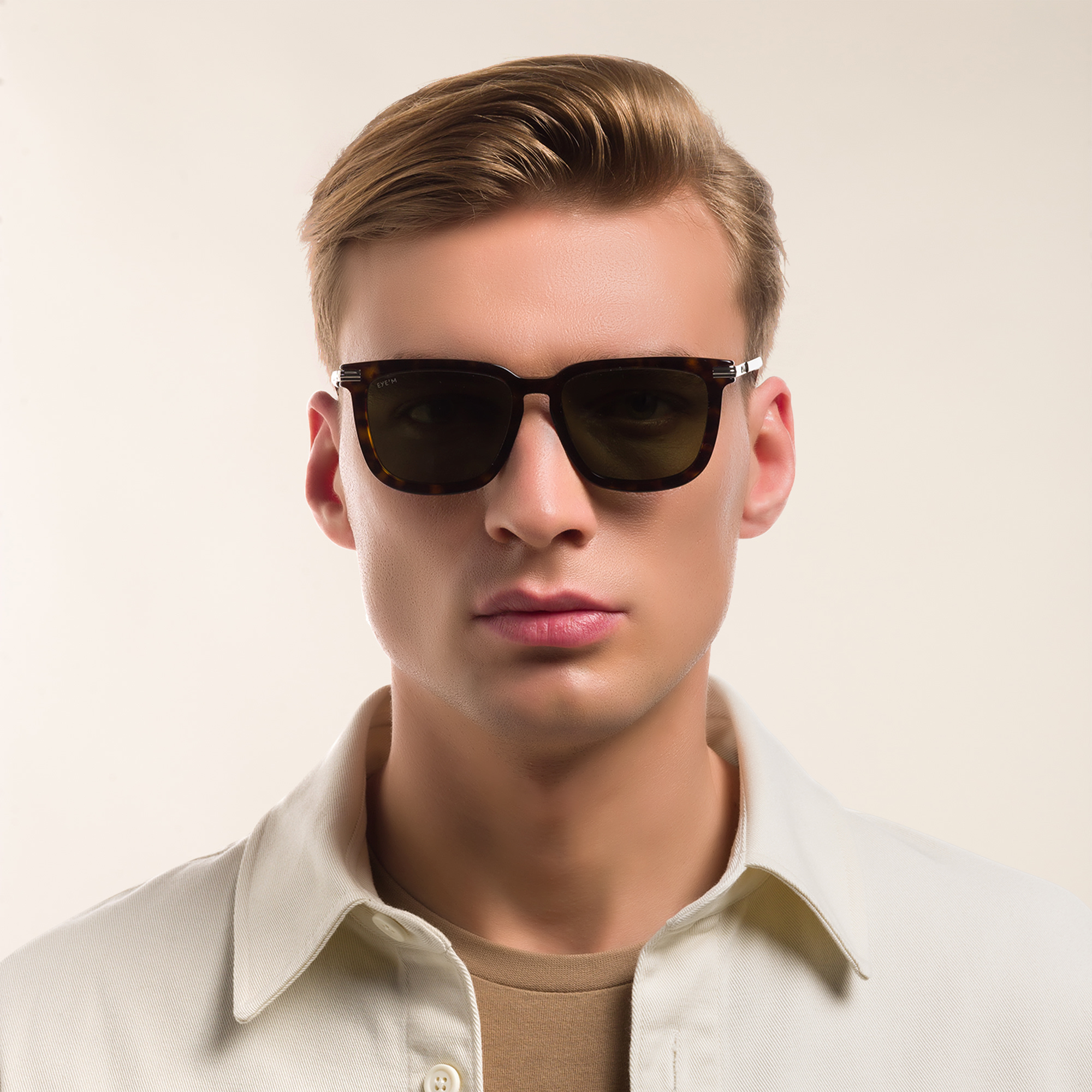 EYE'M Square Sunglasses in Havana – Product Photo 5