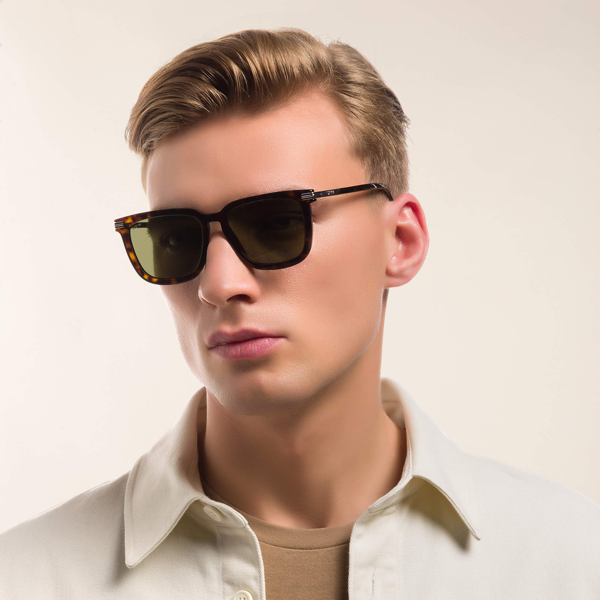 EYE'M Square Sunglasses in Havana – Product Photo 6