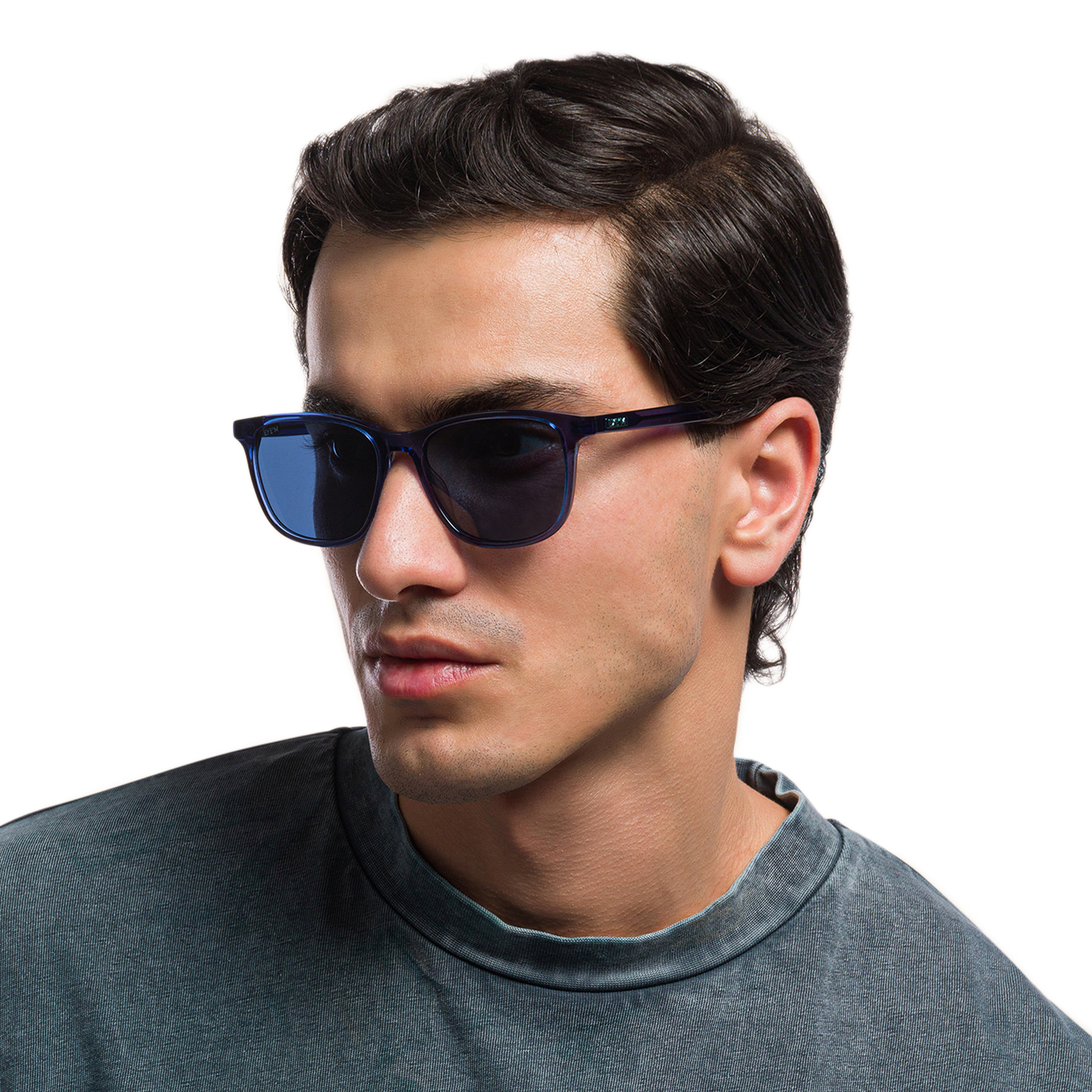 Shop EYE'M Square Sunglasses in Blue online.