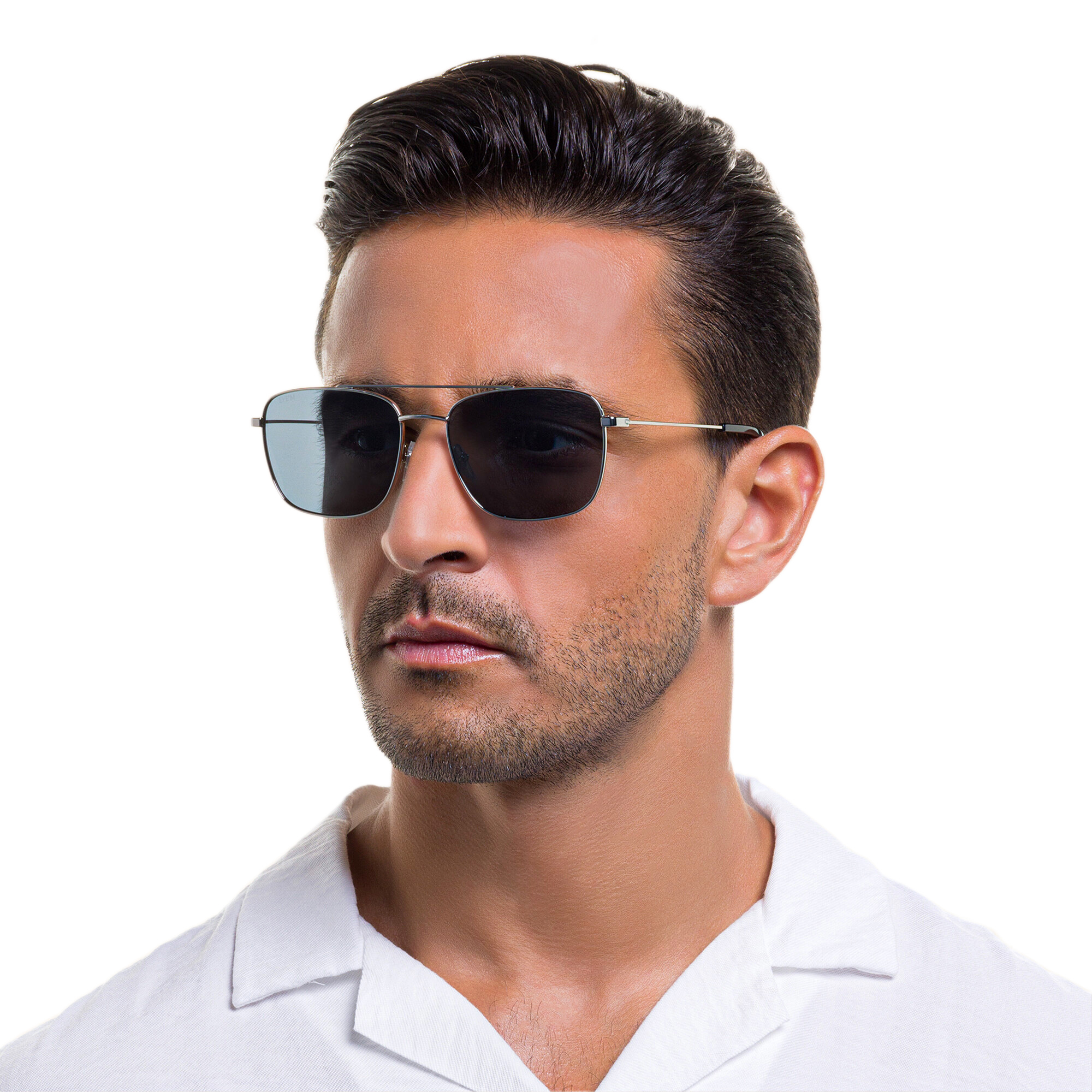 EYE'M Unisex Square Sunglasses in Silver – Product Photo 7