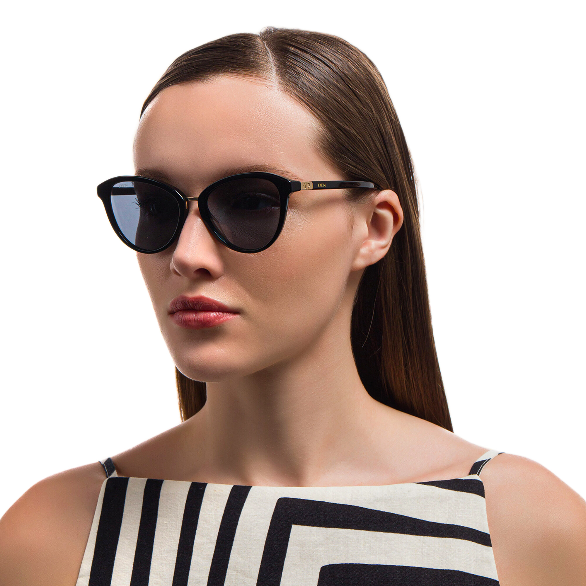 EYE'M Cat Eye Sunglasses in Black – Product Photo 6