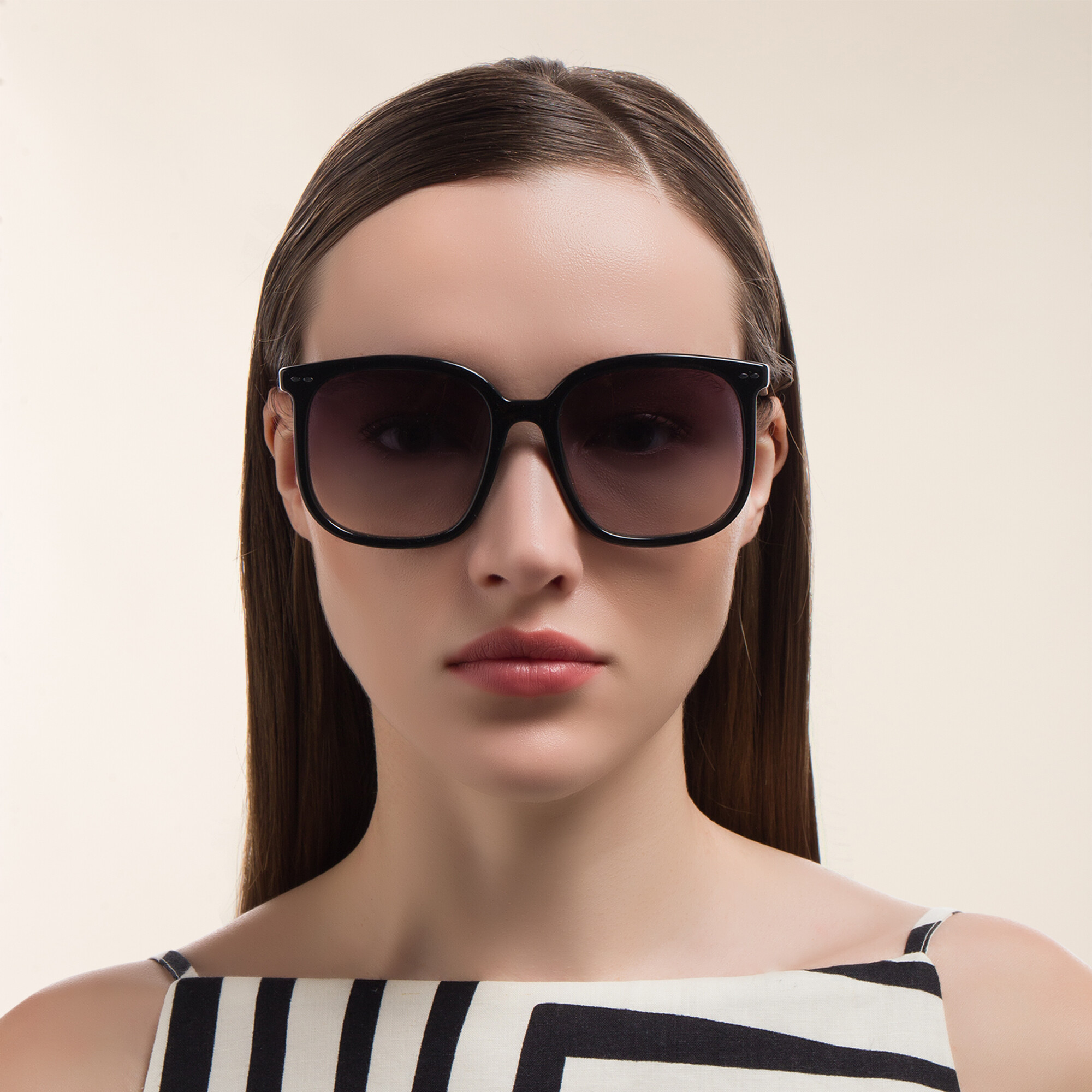 ISABEL MARANT Square Sunglasses in Black – Product Photo 5