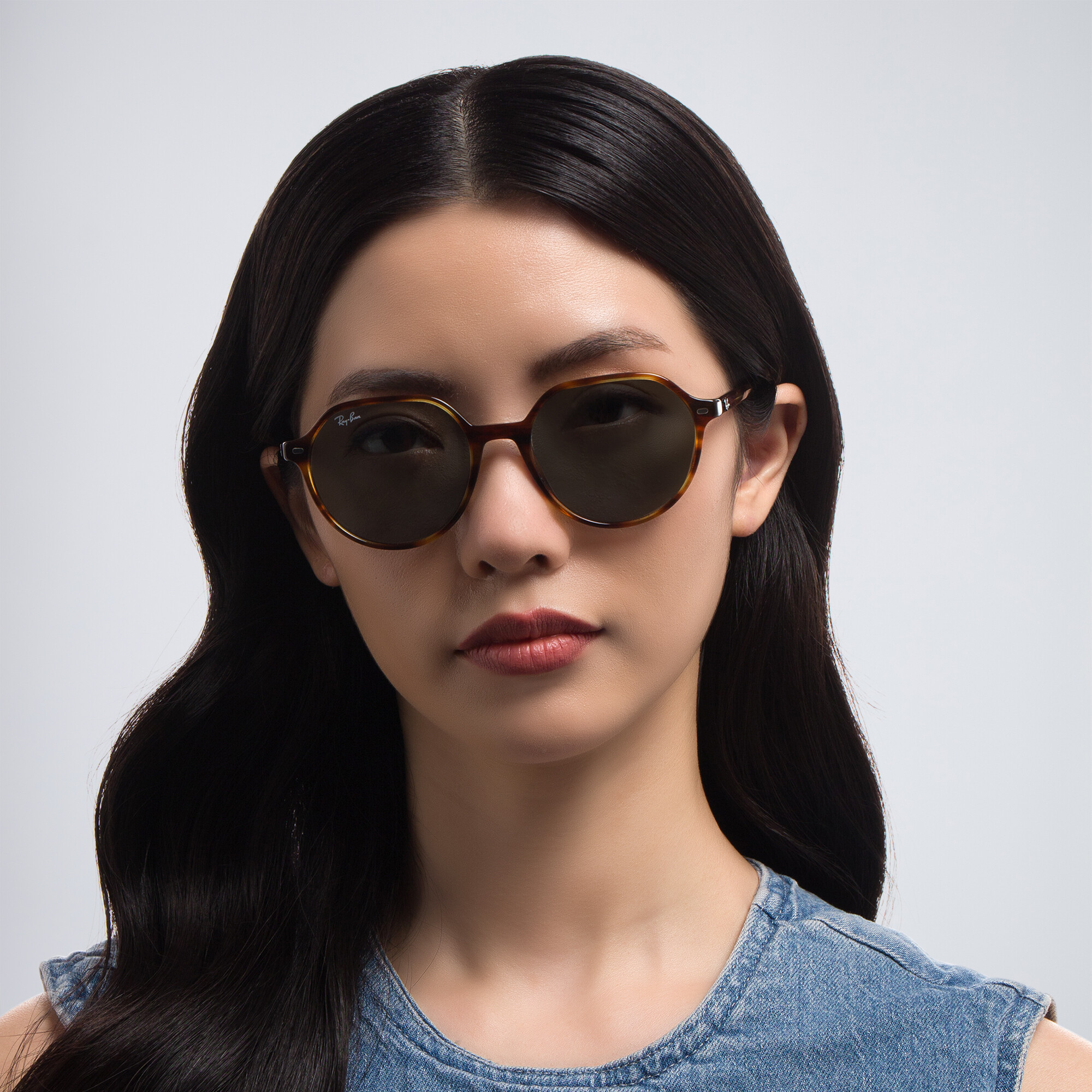 Shop Ray-Ban Thalia Unisex Square Sunglasses in Striped Havana online.