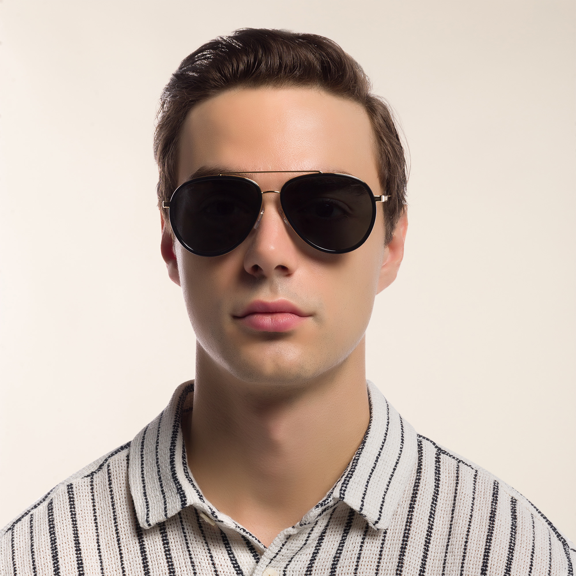 Shop BURBERRY Pilot Sunglasses in Gold online.