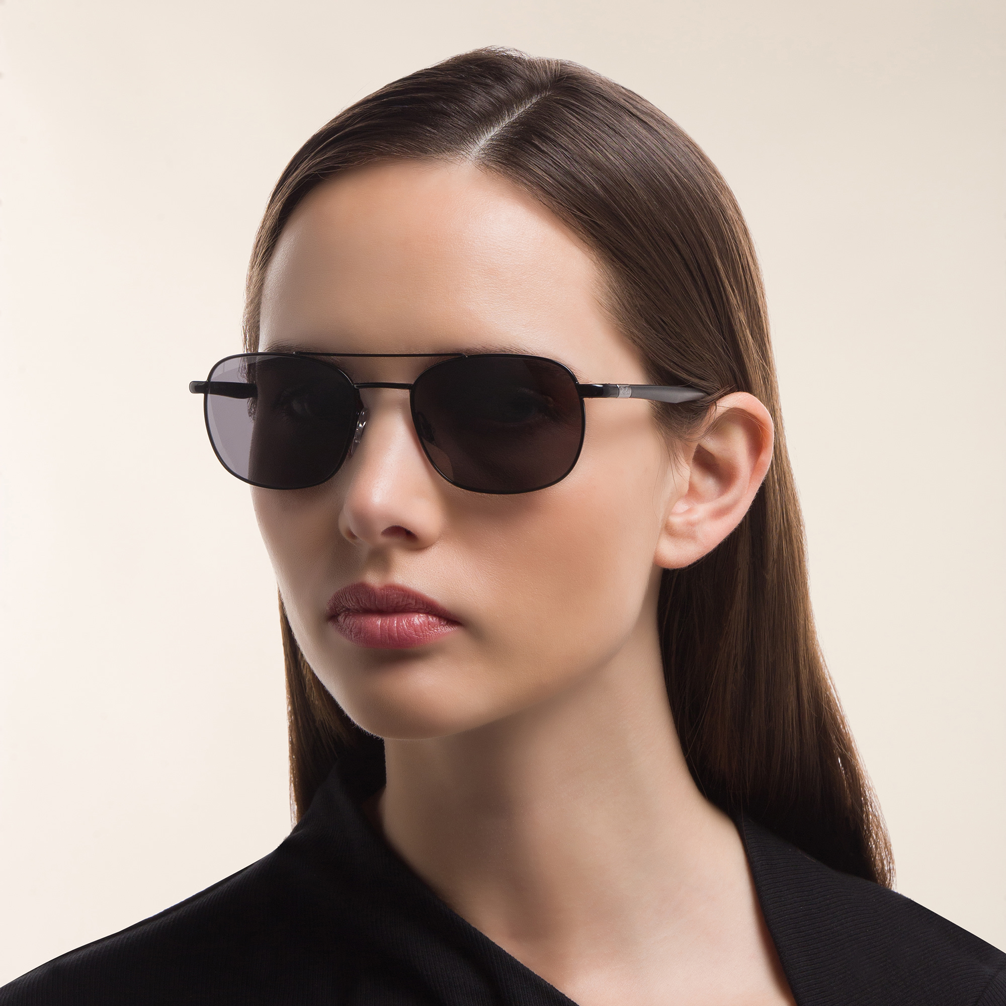 Ray-Ban Unisex Square Sunglasses in Black – Product Photo 6