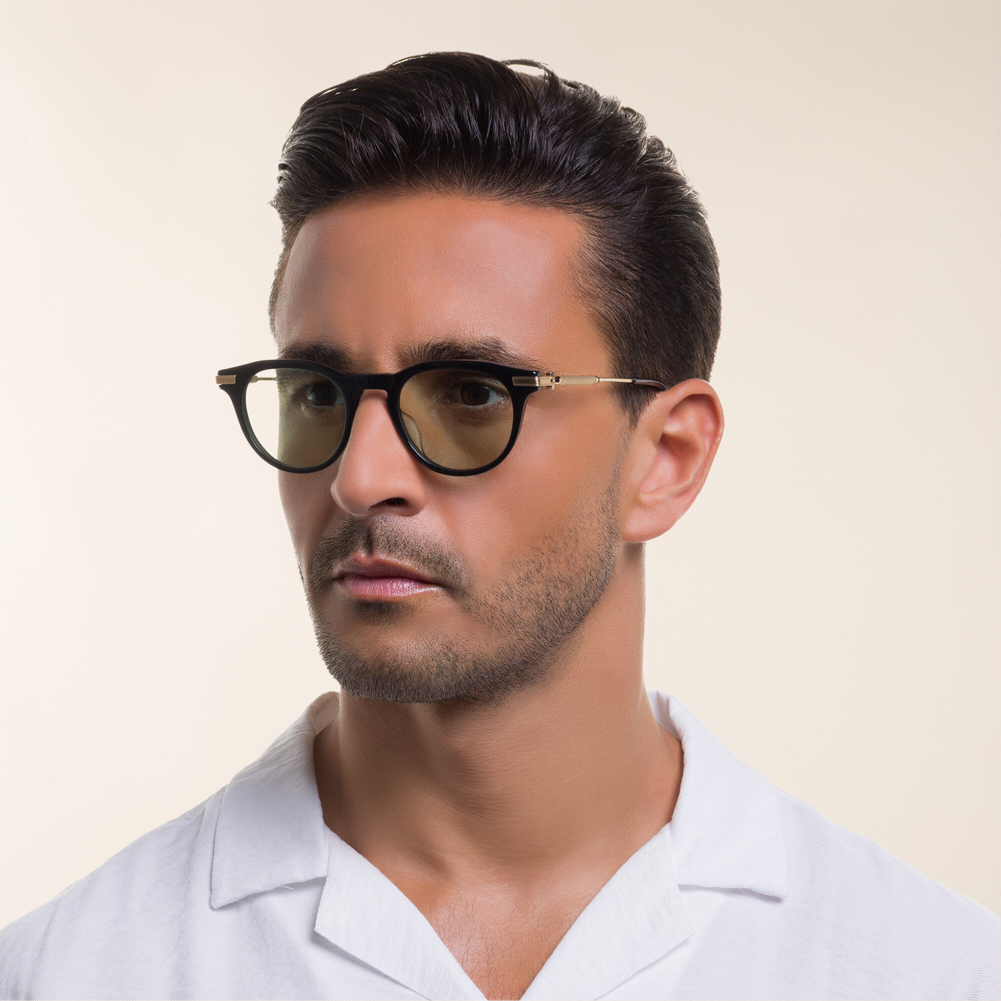 AKONI Gemini Unisex Round Eyeglasses in Black – Product Photo 7