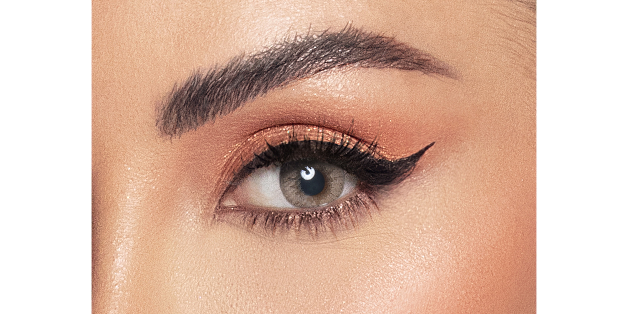 عدسات لاصقة ملوّنة للإستخدام الشهري - براون جولد من أمارا وان داي - صورة المنتج 1