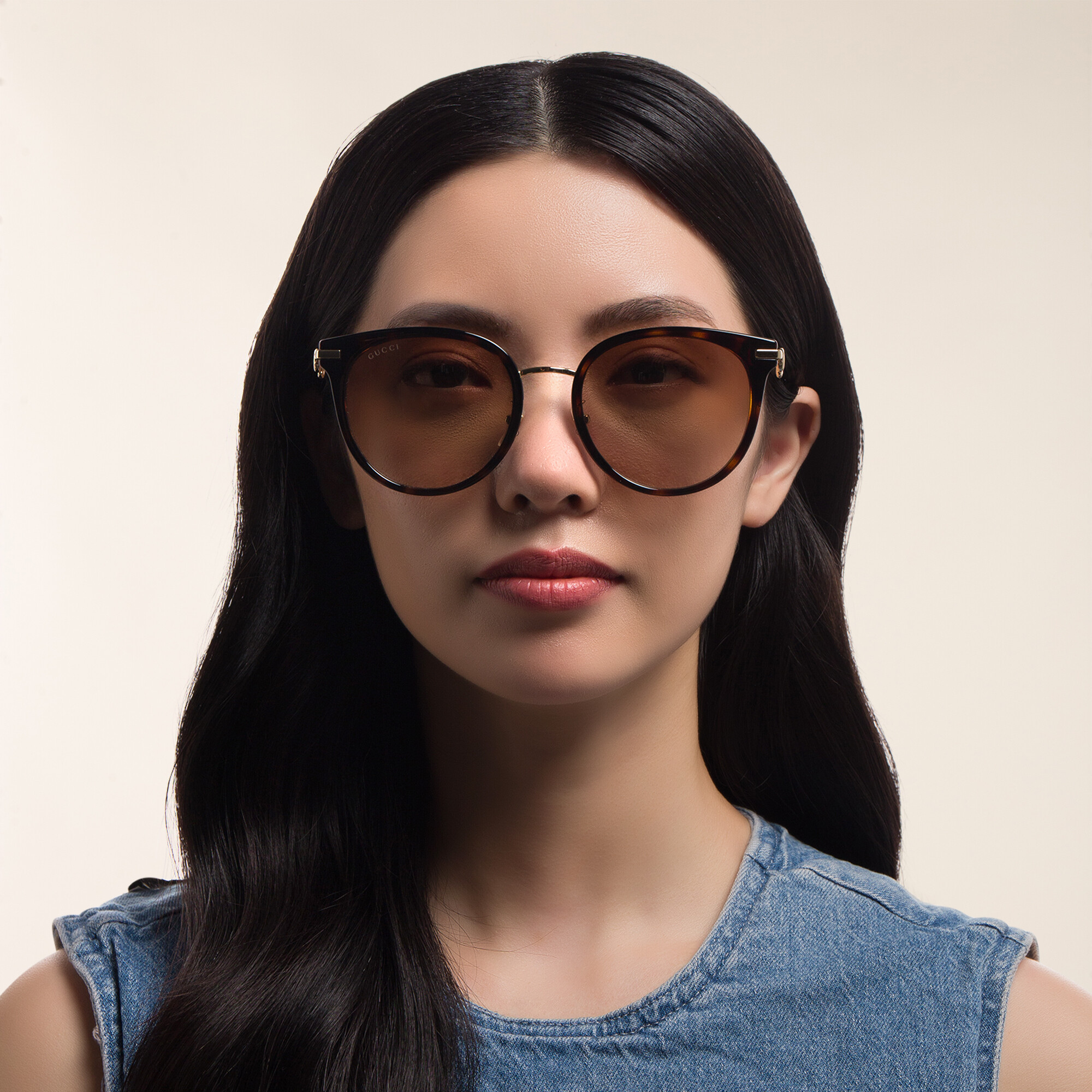 Shop GUCCI Round Sunglasses in Havana online.