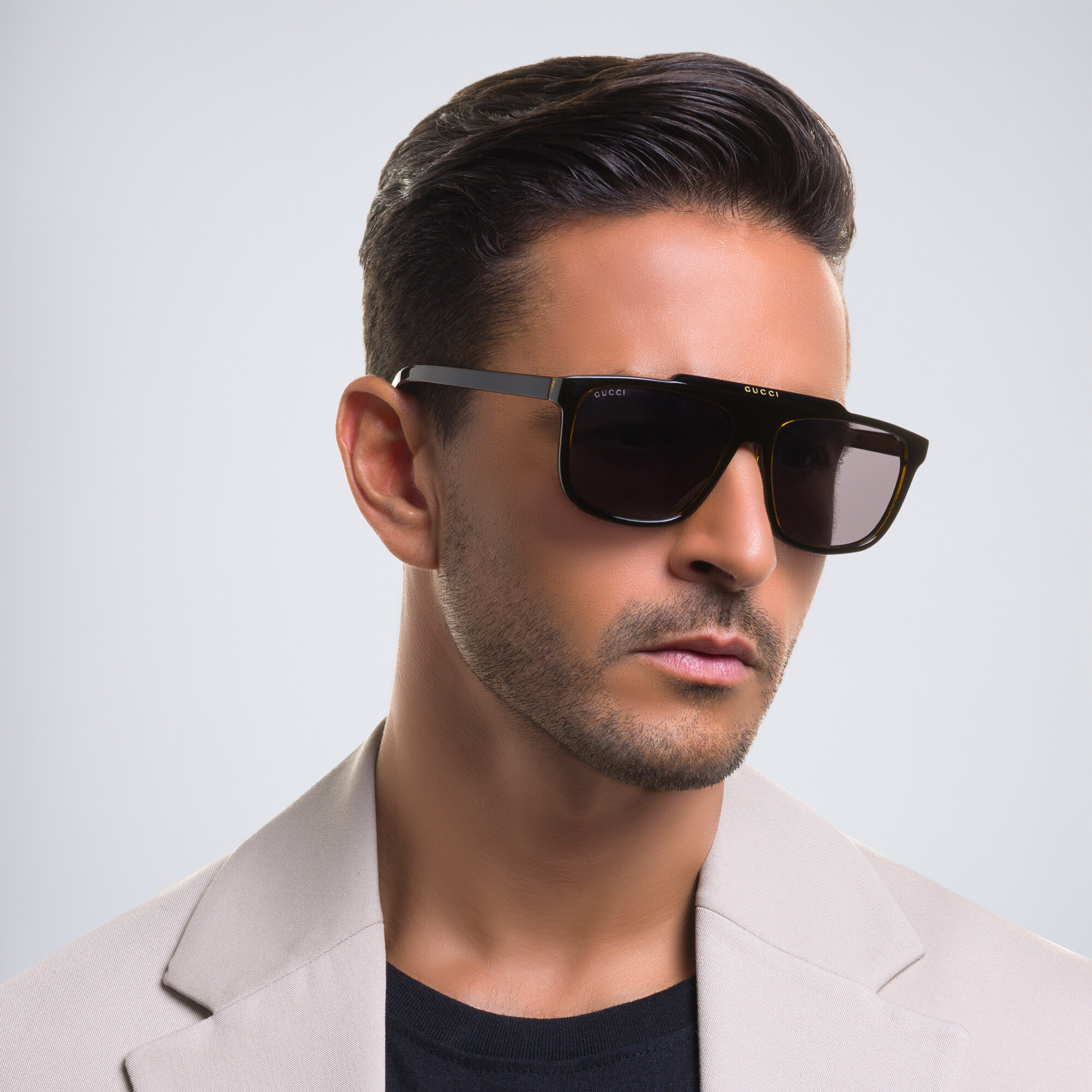 GUCCI Rectangle Sunglasses in Black – Product Photo 6
