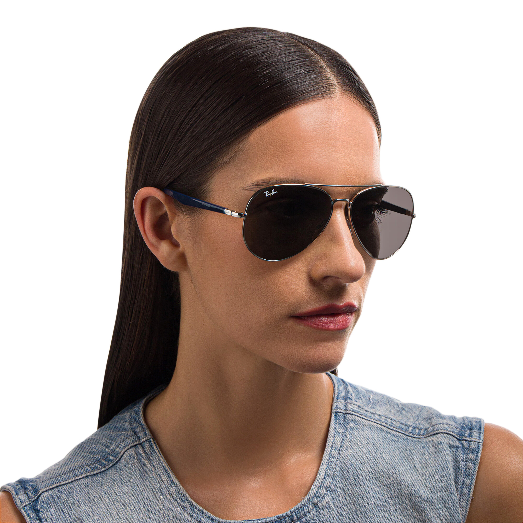 Shop Ray-Ban Unisex Aviator Sunglasses in Silver online.