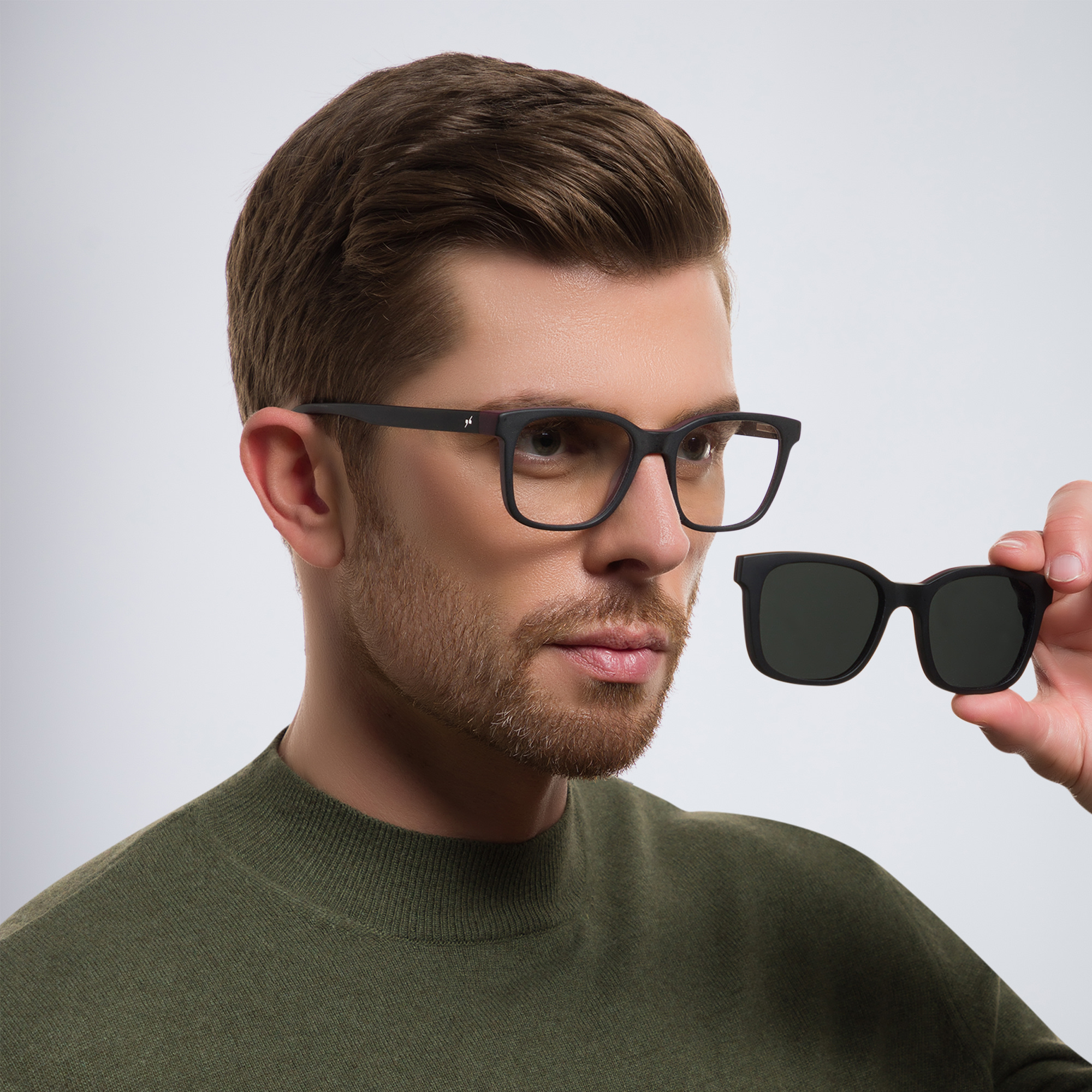 تسوق نظارة طبية بإطار مربع EYE'M بلون عنابي أسود أونلاين.