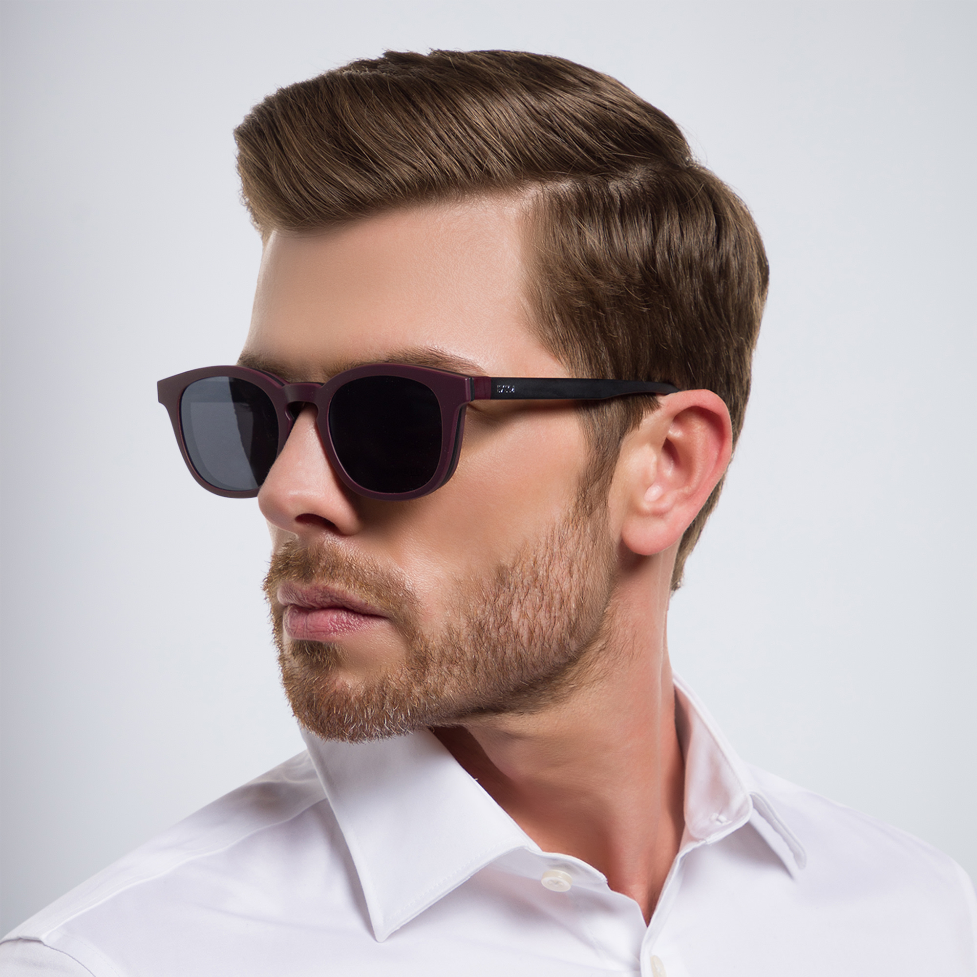 Shop EYE'M Square Eyeglasses in Black online.