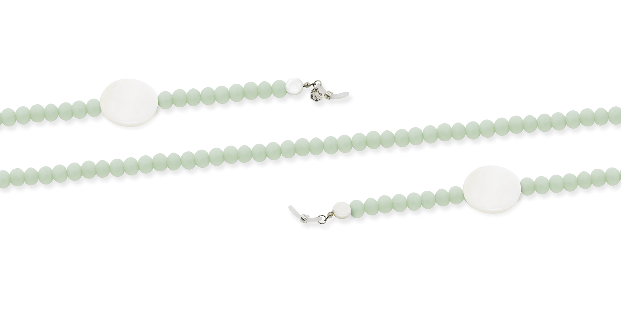 The RICCI DISTRICT Crystals & Mother of Pearl Glasses Chain – Product Photo 2