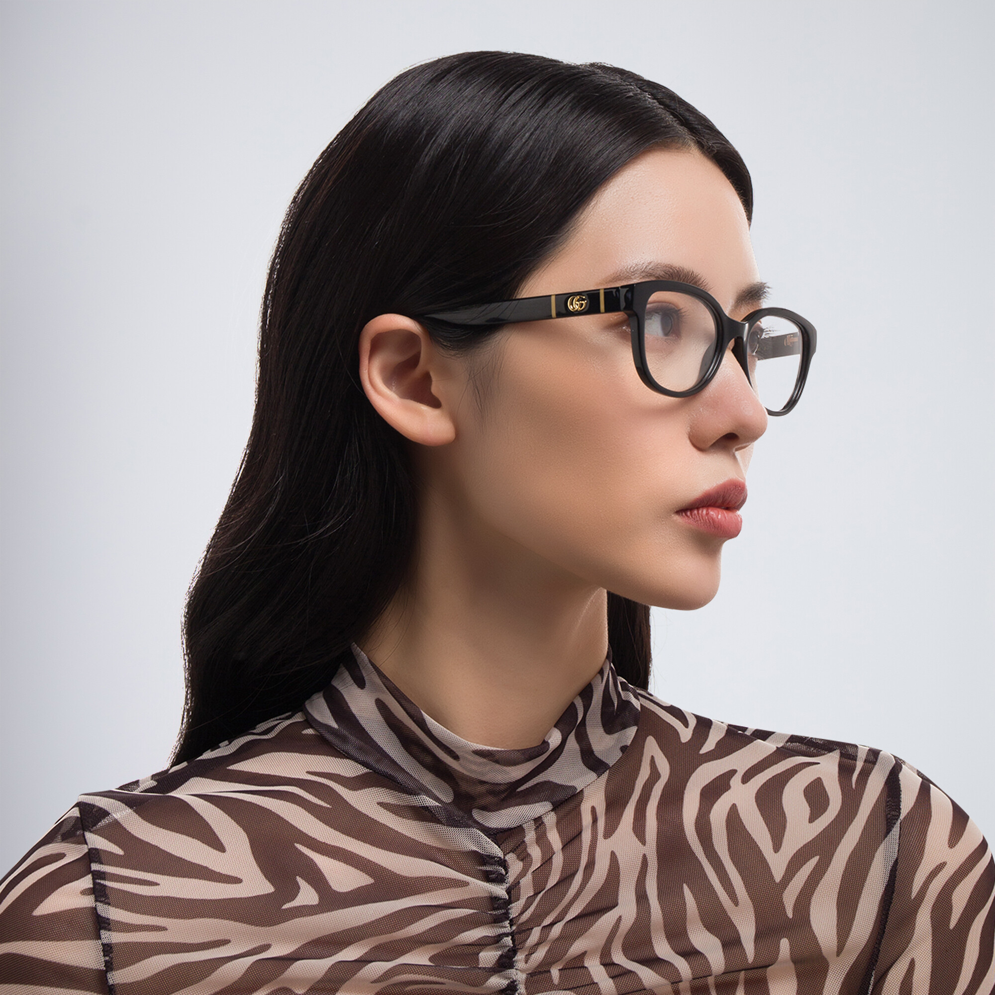 GUCCI Square Eyeglasses in Black – Product Photo 5
