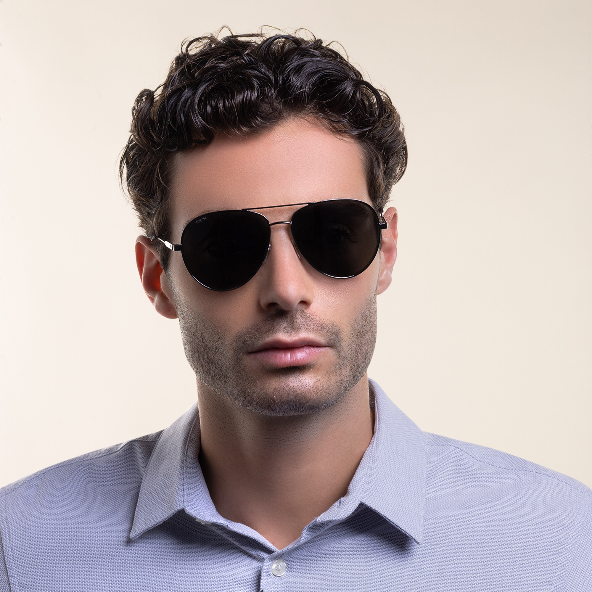 EYE'M Aviator Sunglasses in Gunmetal – Product Photo 5