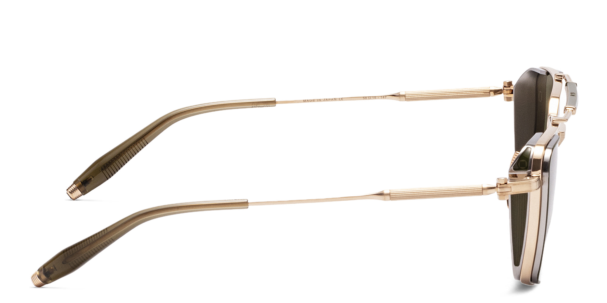 AKONI Hera Unisex Aviator Sunglasses in Gold – Product Photo 3