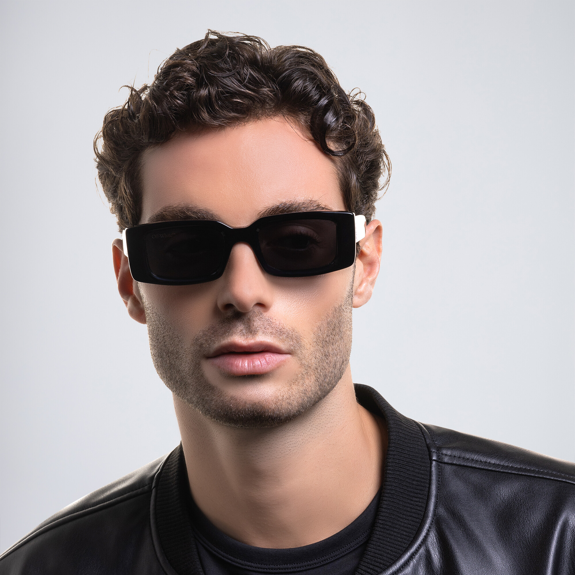 OFF WHITE Arthur Unisex Rectangle Sunglasses in Black – Product Photo 7