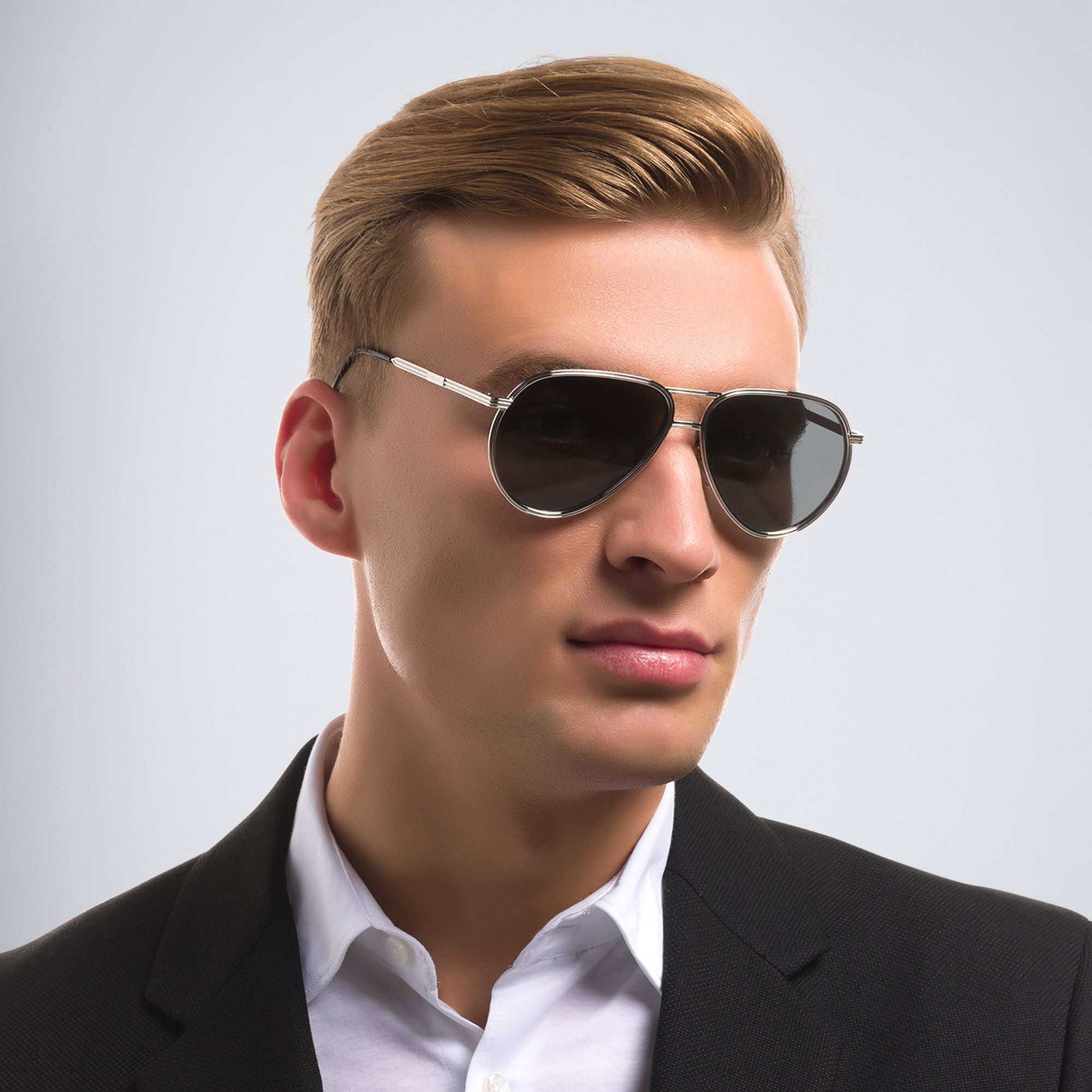 BURBERRY Pilot Sunglasses in Silver – Product Photo 6