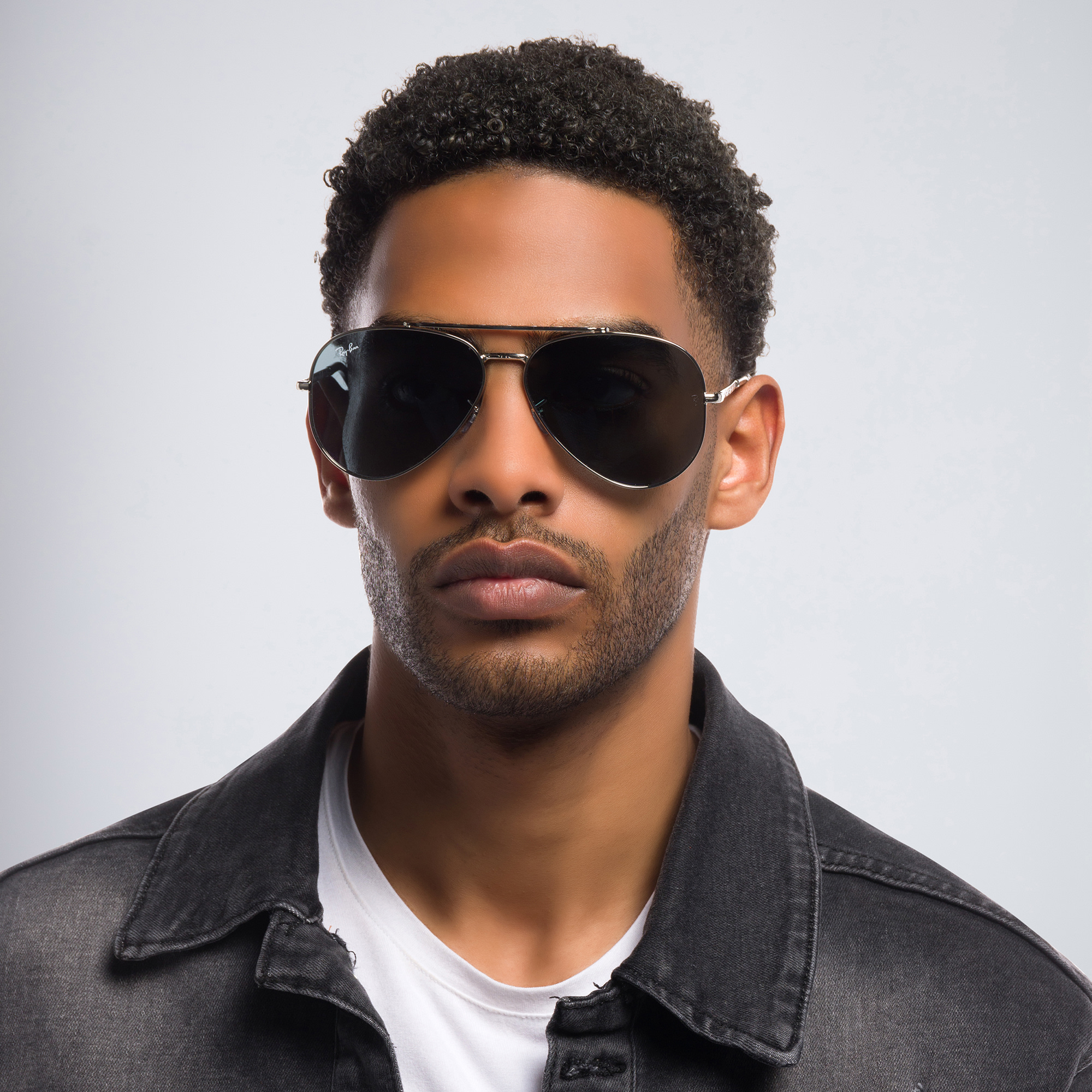 Ray-Ban Unisex Wide Pilot Sunglasses in Silver – Product Photo 8