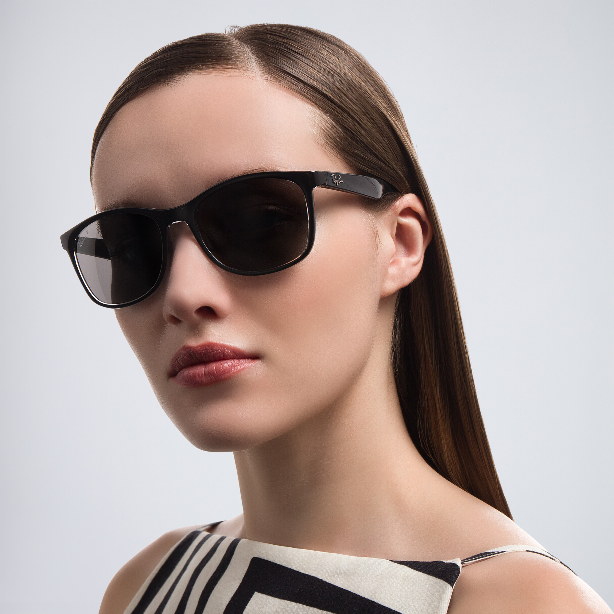 Shop Ray-Ban Unisex Square Sunglasses in Black online.