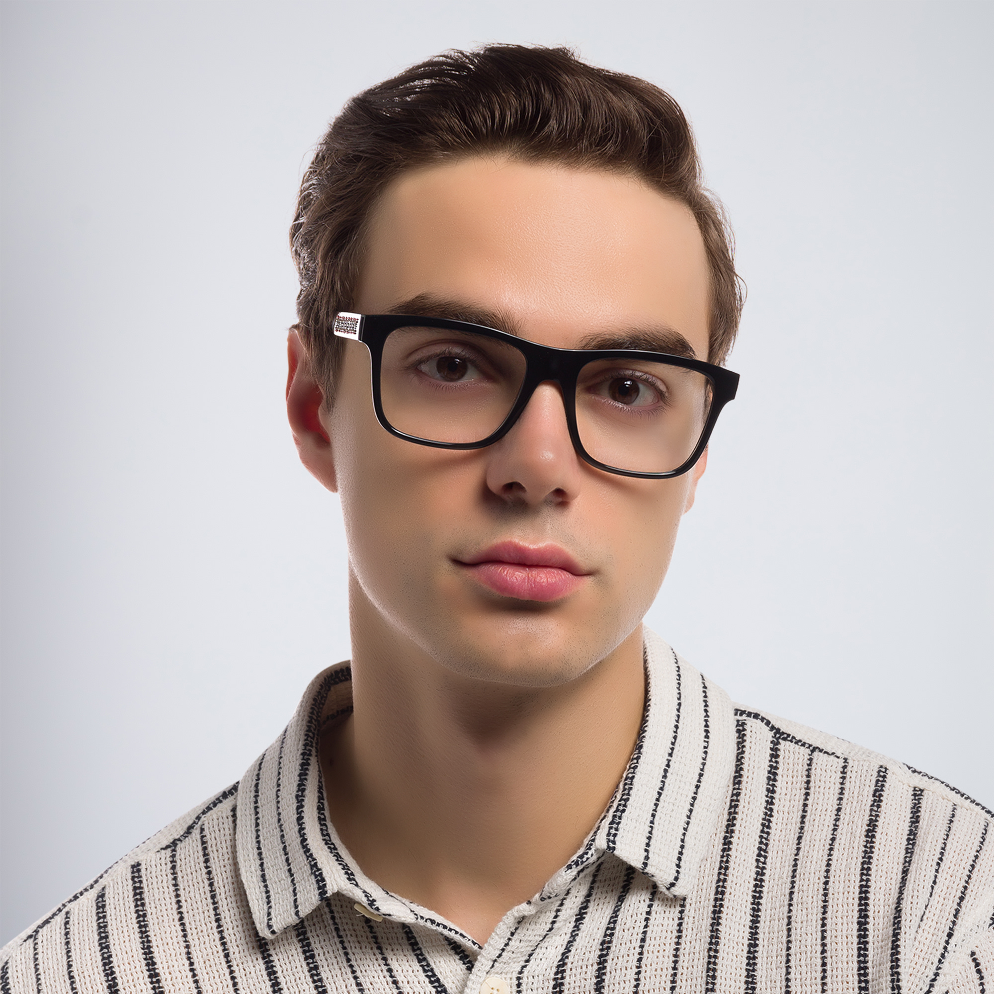 BURBERRY Wide Square Eyeglasses in Black – Product Photo 5