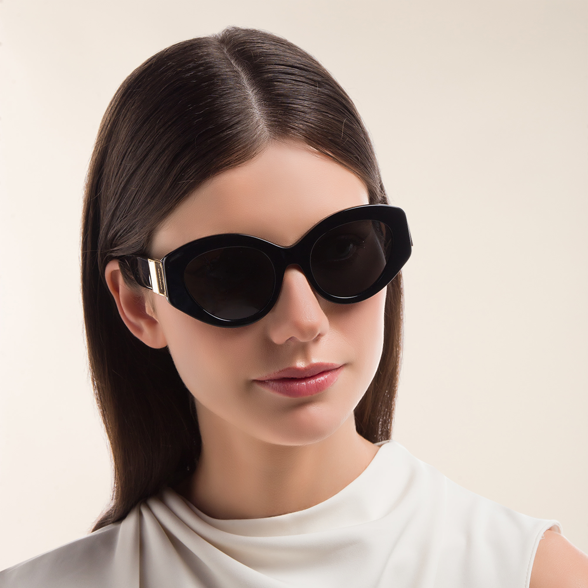 Shop BURBERRY Cat Eye Sunglasses in Black online.