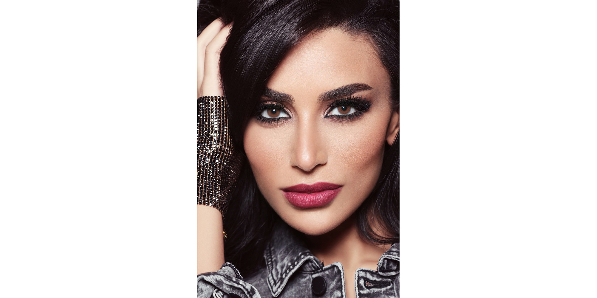 Shop DIVA Monthly Color Contact Lenses - Amande online.