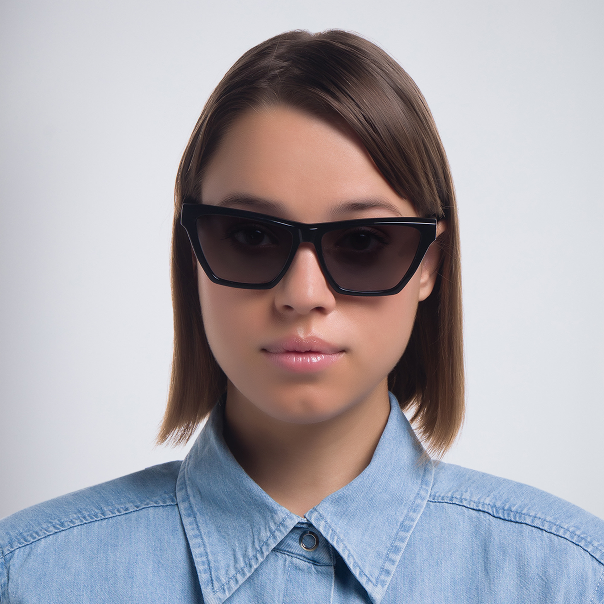 SAINT LAURENT Cat-Eye Sunglasses in Black – Product Photo 5