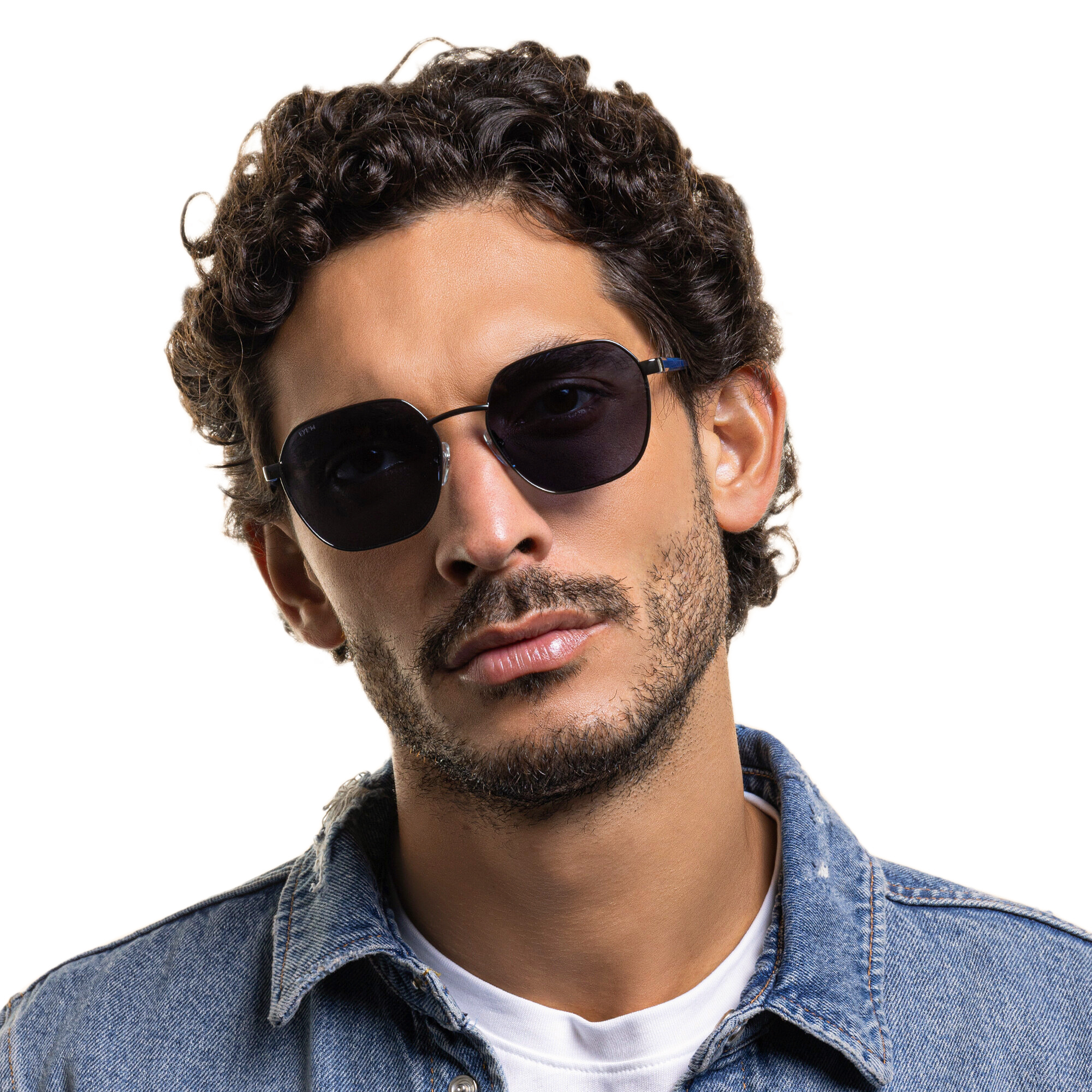 EYE'M Irregular Sunglasses in Silver – Product Photo 5