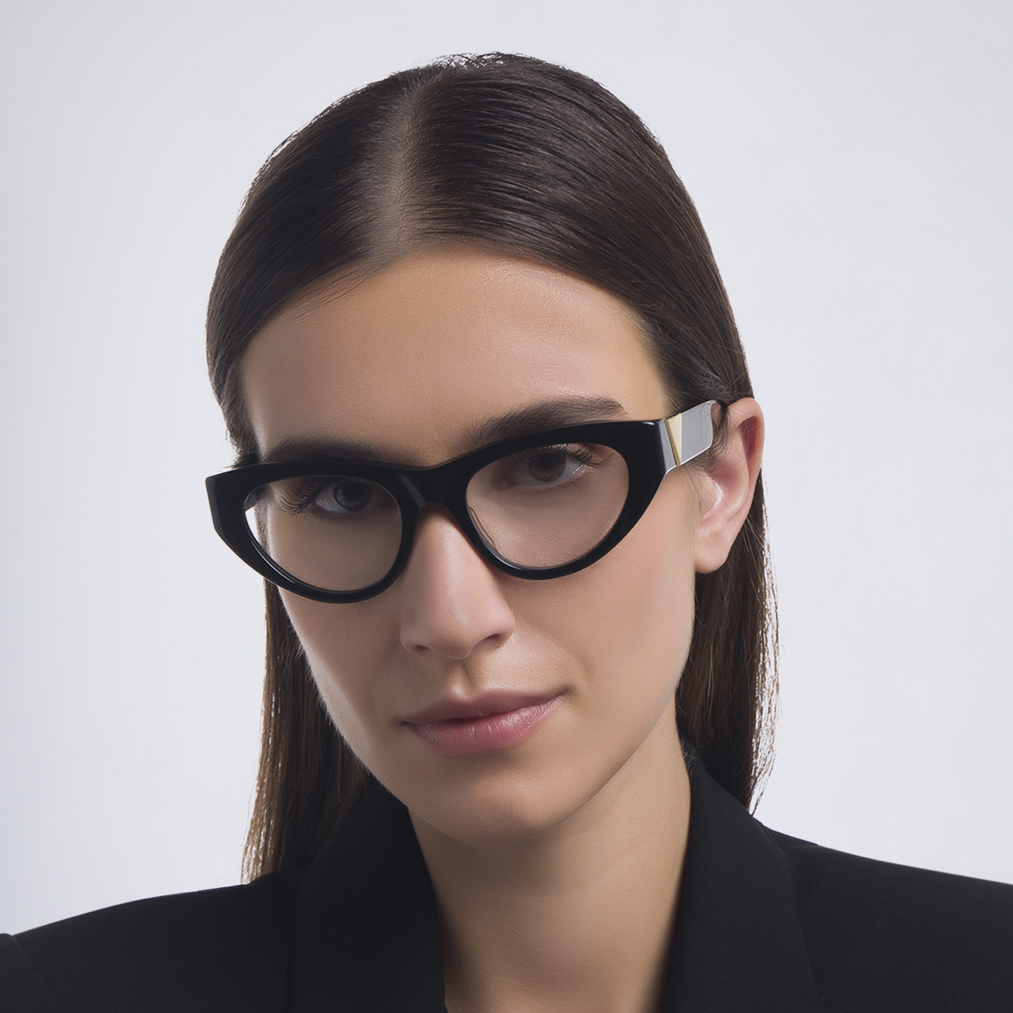 BOTTEGA VENETA Cat-Eye Eyeglasses in Black – Product Photo 7
