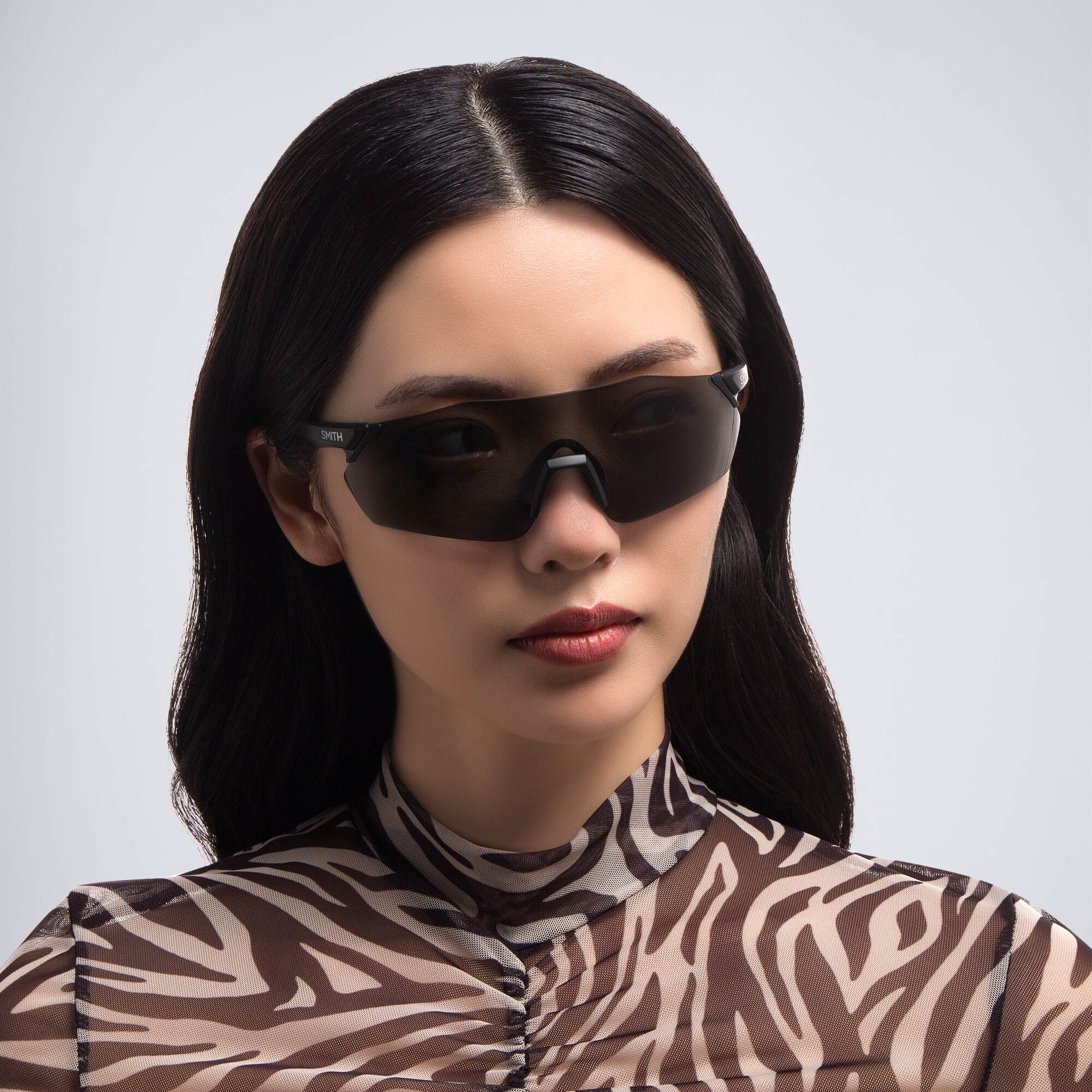 SMITH Unisex Rimless Wide Irregular Sunglasses in Black – Product Photo 5